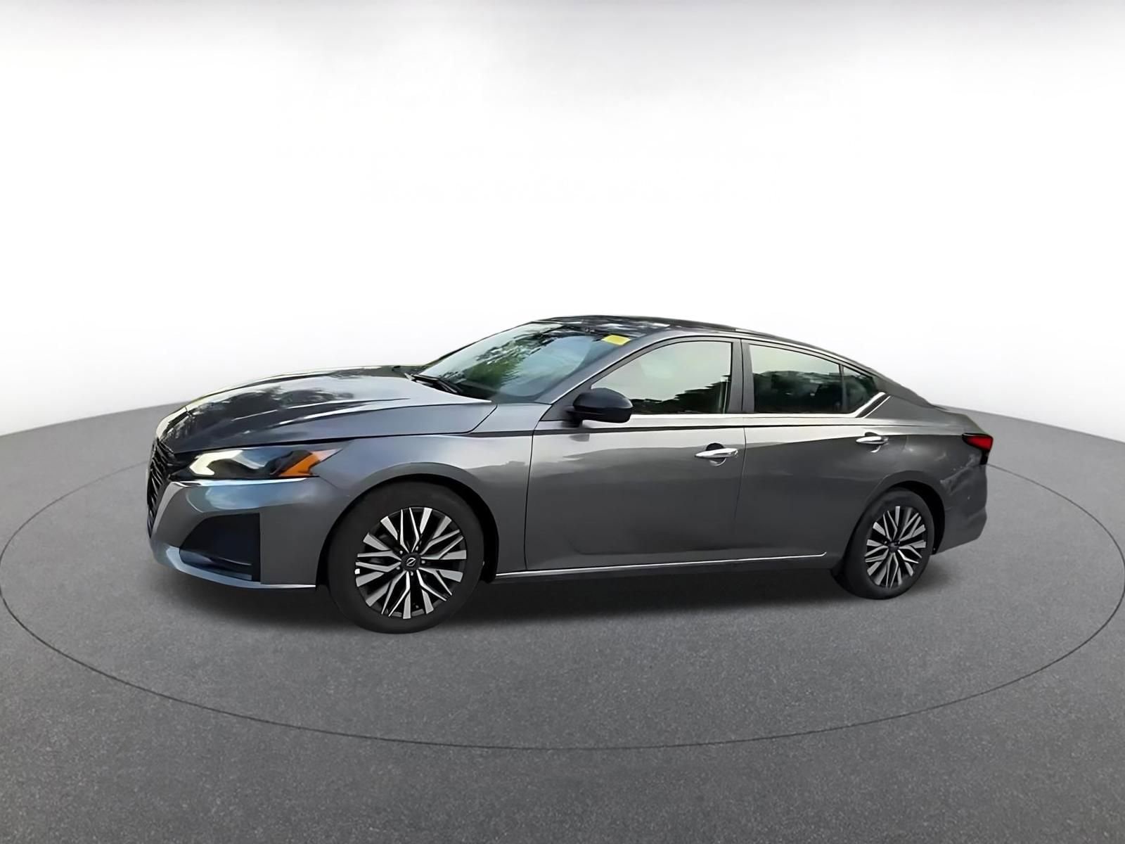 Thumbnail: 2025 Nissan Altima - 7