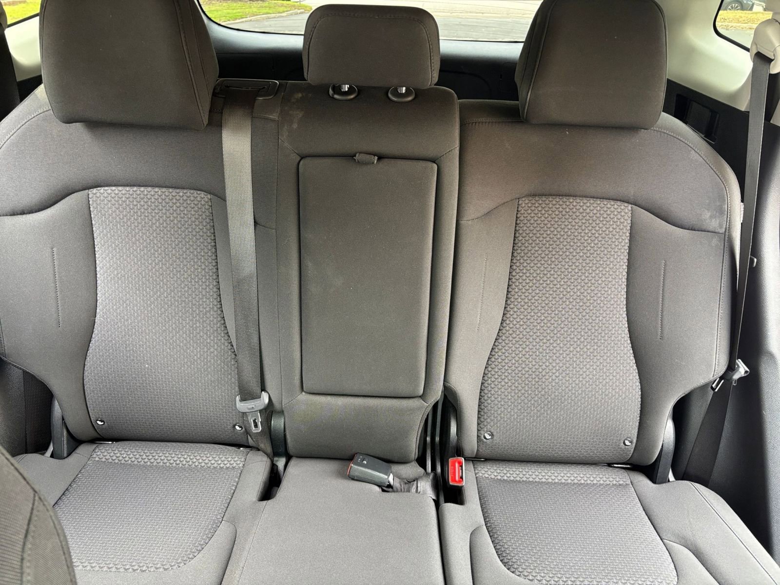 Thumbnail: 2025 Kia Sportage - 33