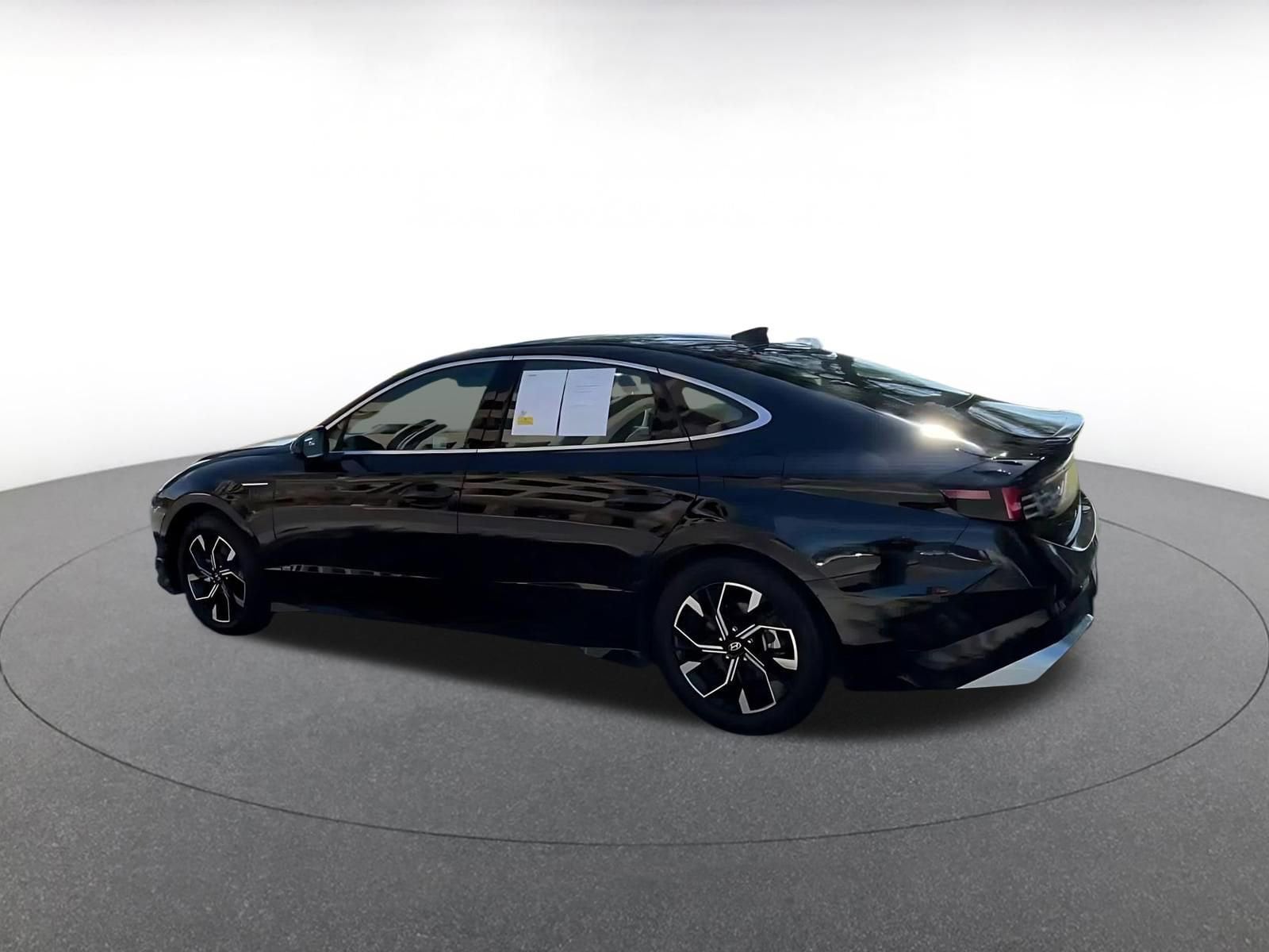 Thumbnail: 2025 Hyundai Sonata - 10