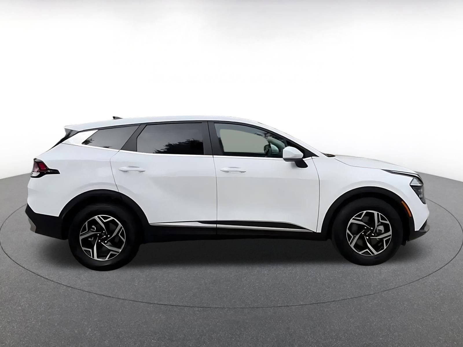 Thumbnail: 2025 Kia Sportage - 16