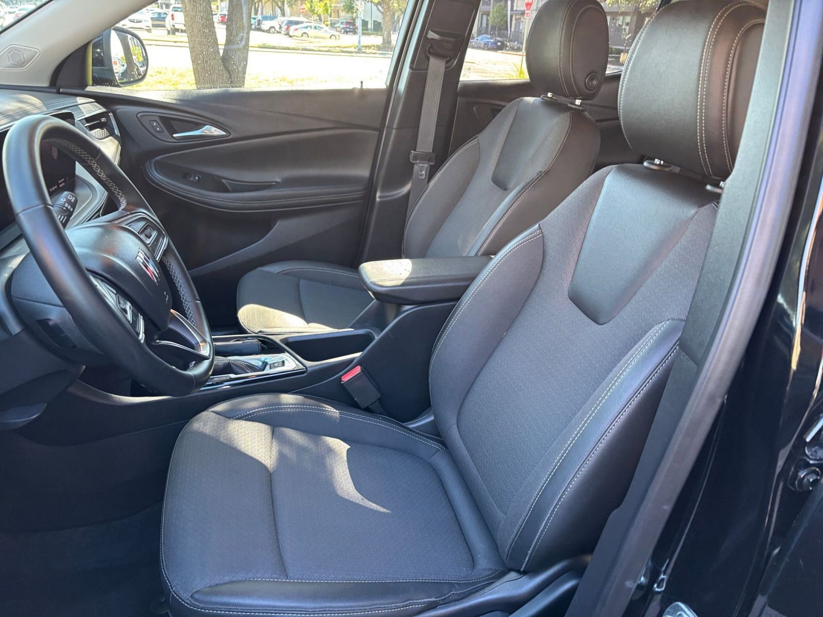 Thumbnail: 2025 Buick Encore GX - 30