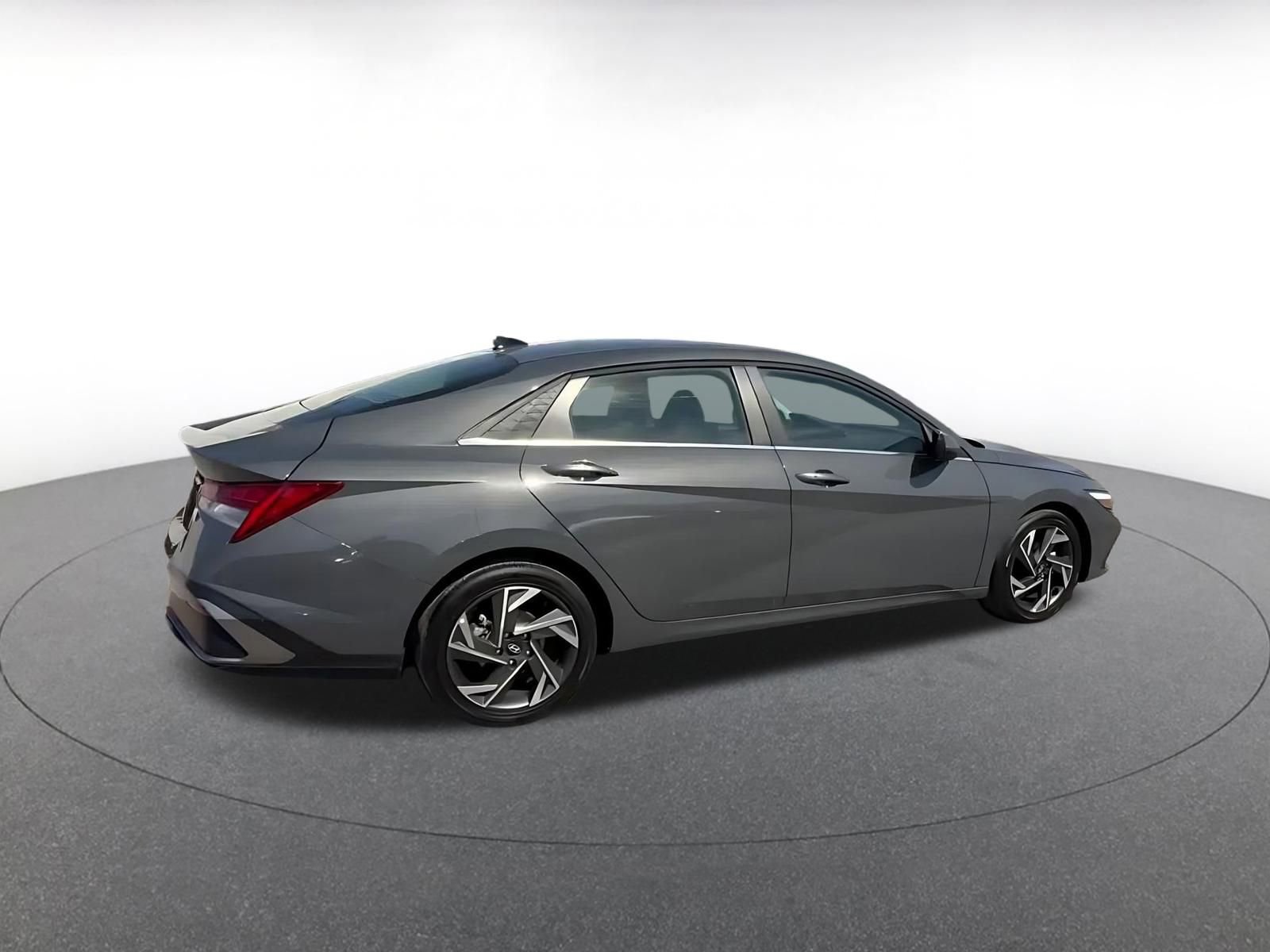 Thumbnail: 2025 Hyundai Elantra - 14