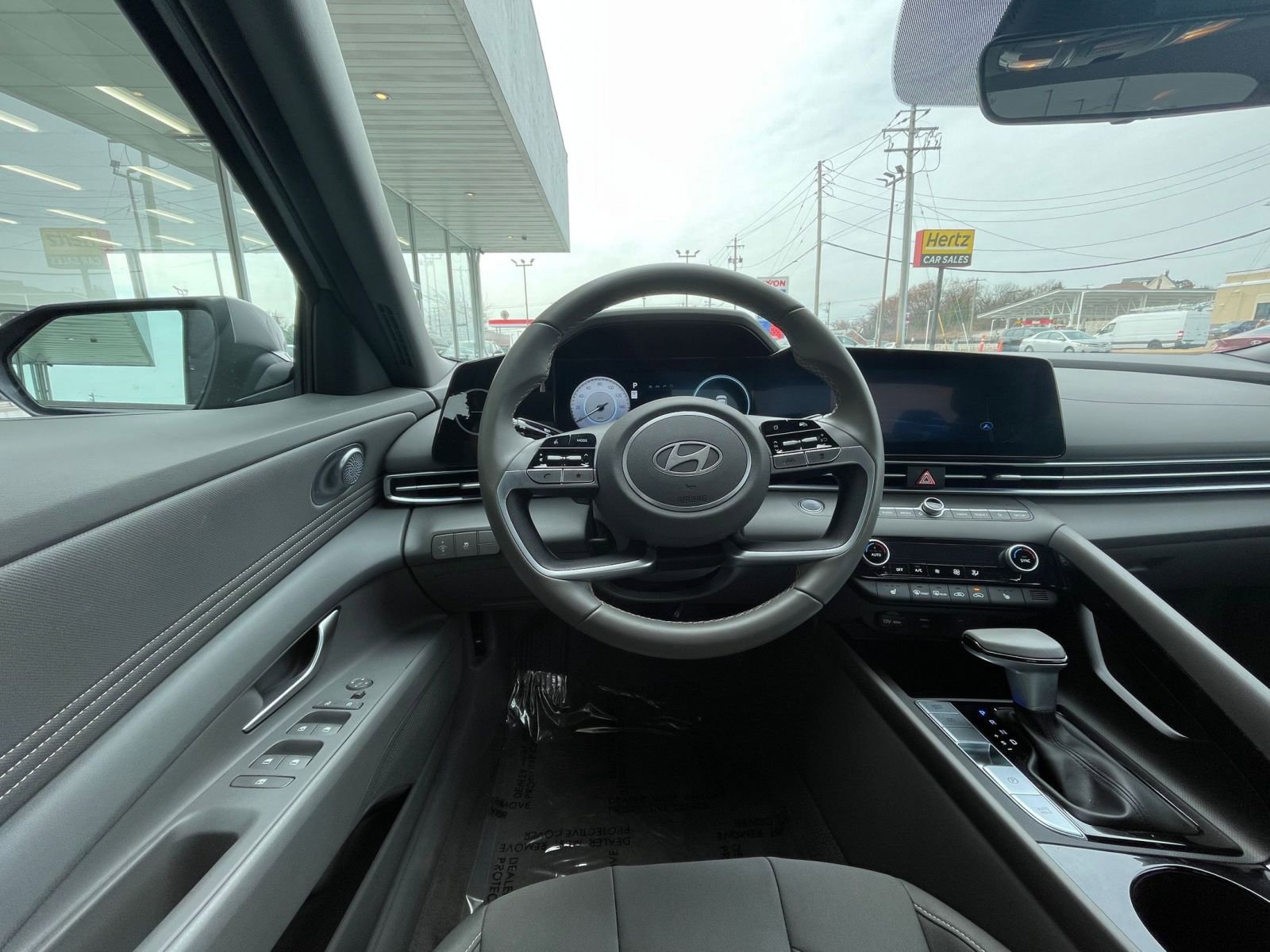 Thumbnail: 2025 Hyundai Elantra - 33
