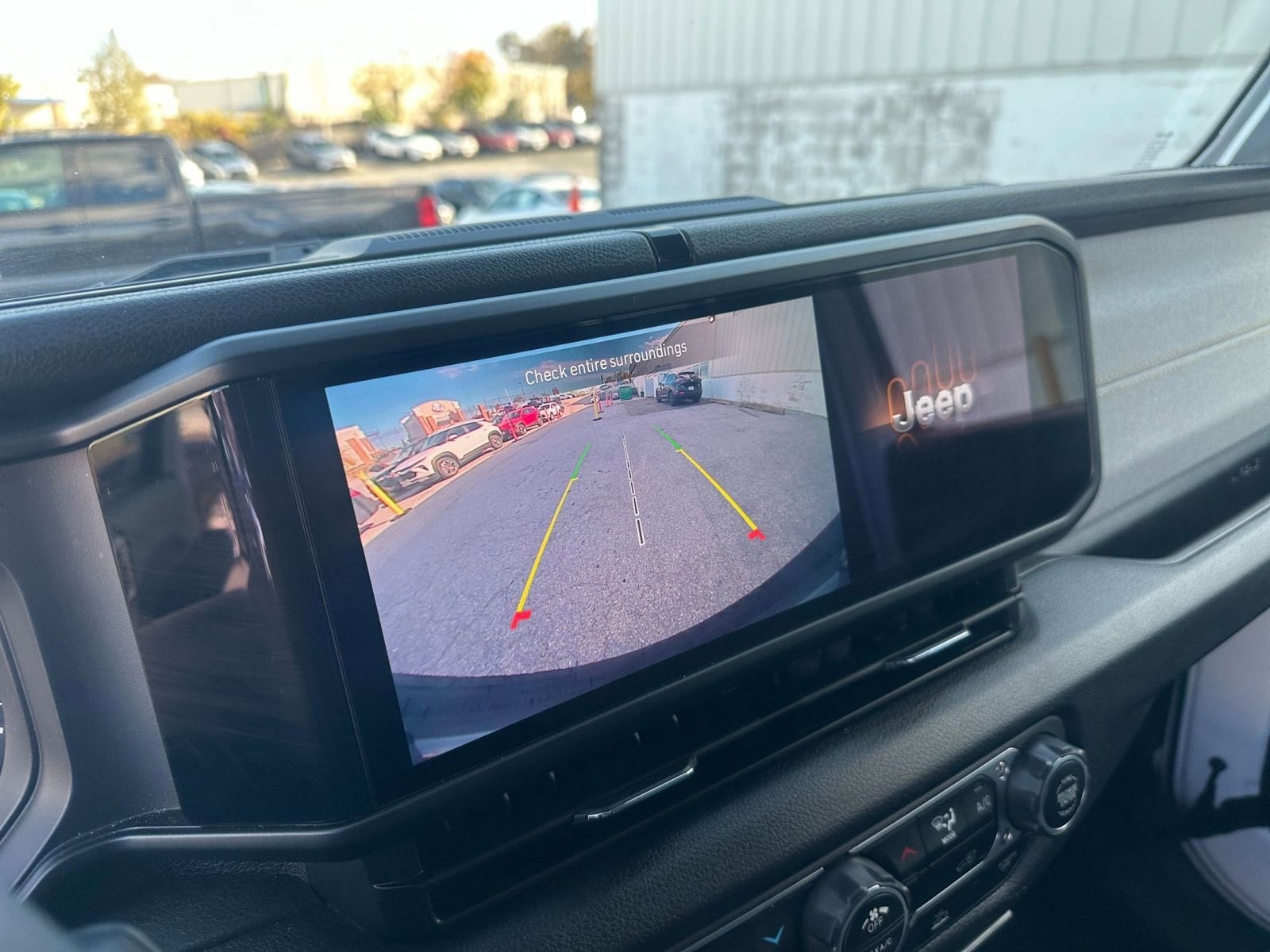 Thumbnail: 2025 Jeep Wrangler - 17