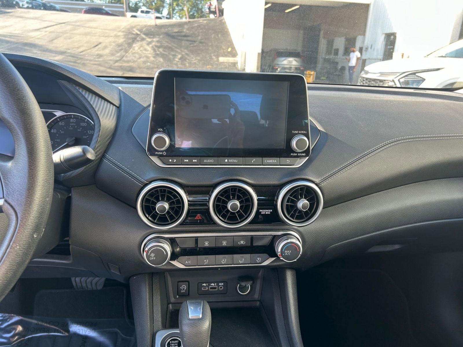 Thumbnail: 2024 Nissan Sentra - 18