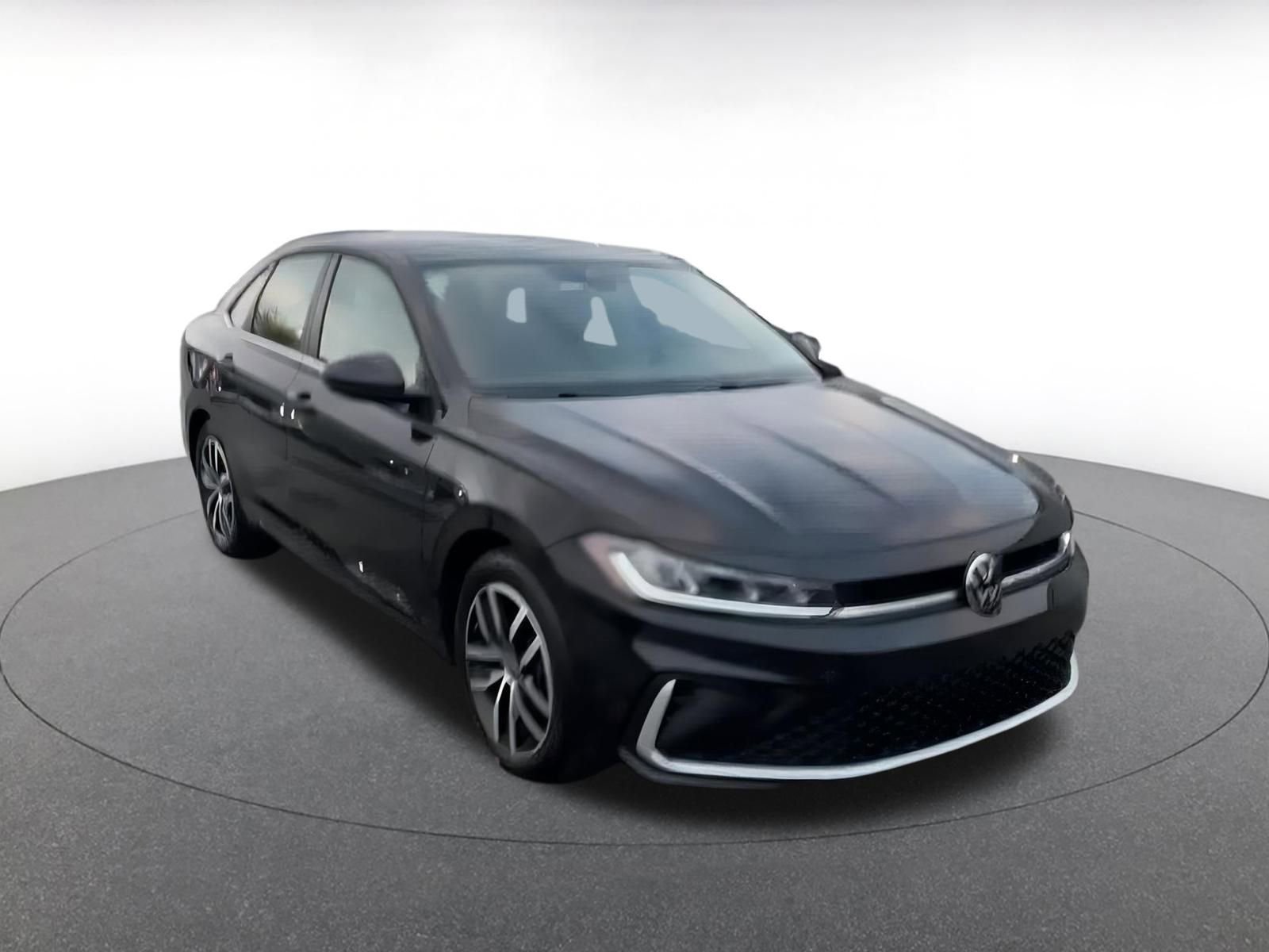 Thumbnail: 2025 Volkswagen Jetta - 3