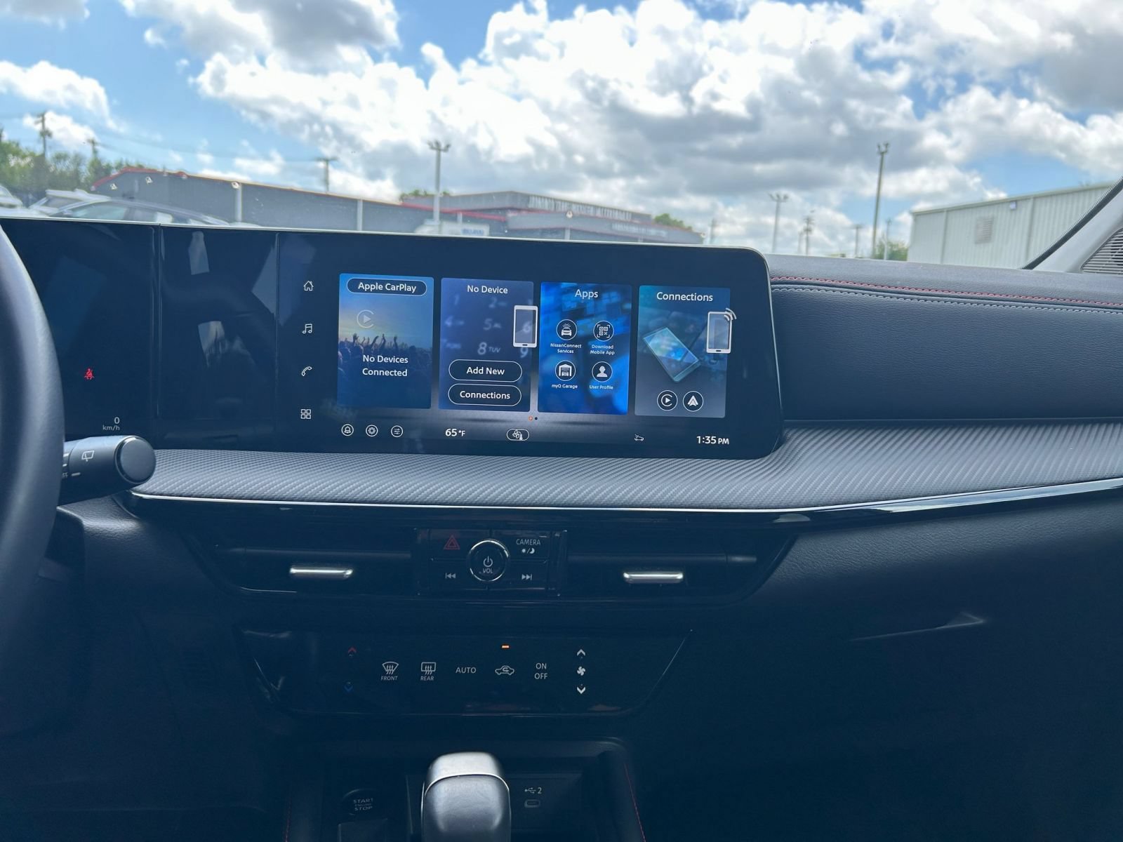 Thumbnail: 2026 Nissan Kicks - 14