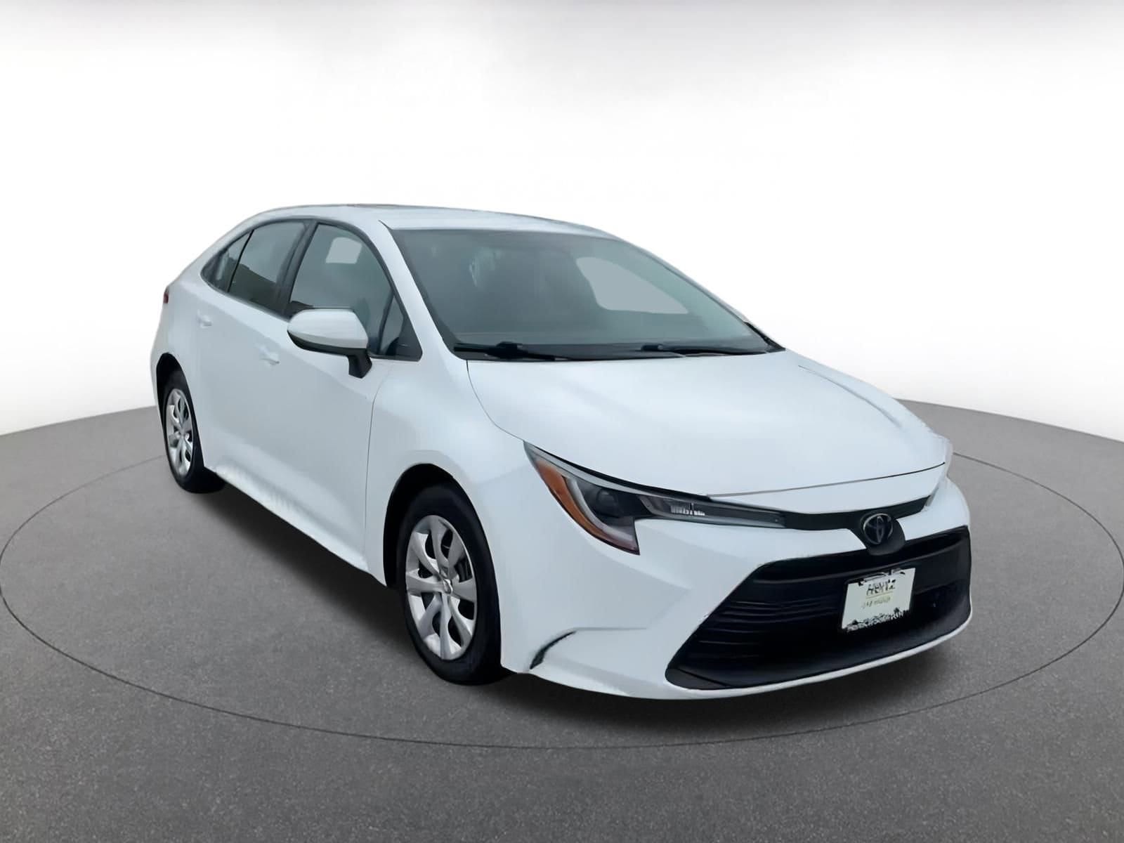 Thumbnail: 2024 Toyota Corolla - 3