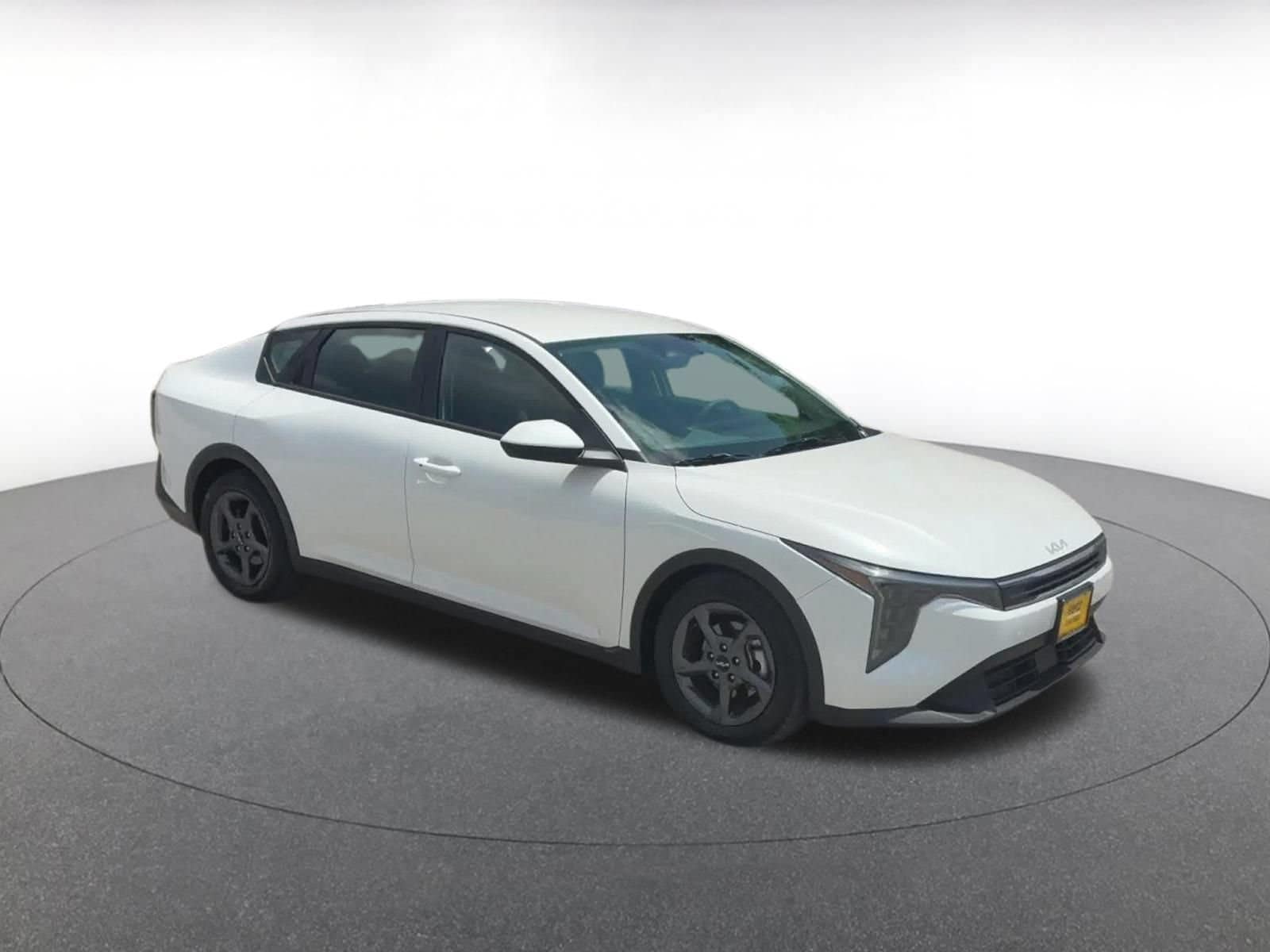 Thumbnail: 2025 Kia K4 - 2