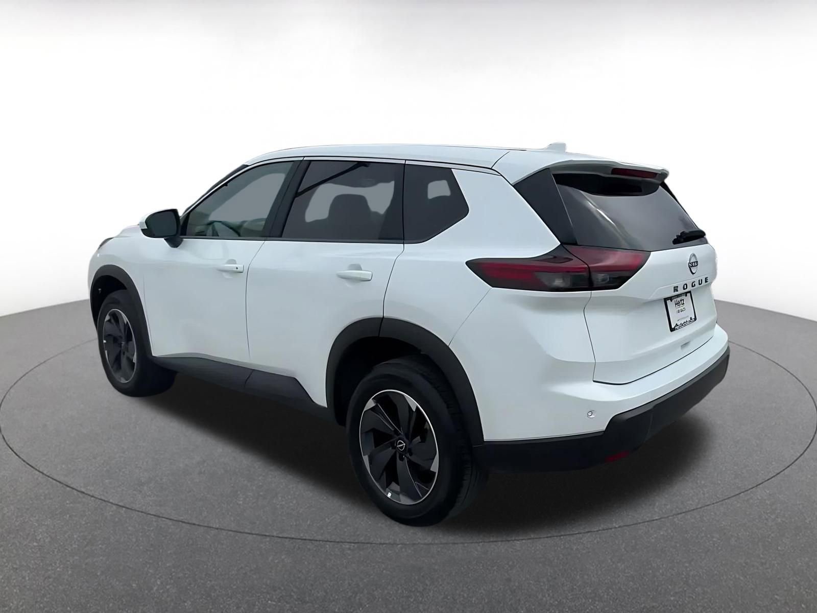 Thumbnail: 2025 Nissan Rogue - 10