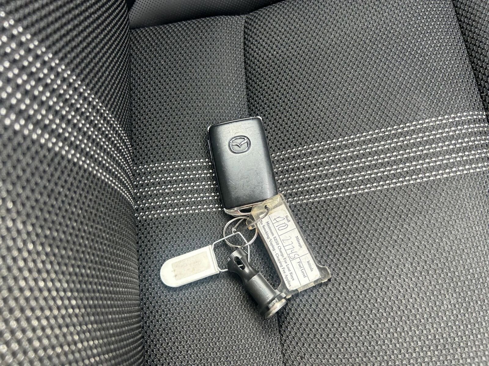 Thumbnail: 2025 Mazda CX-50 - 22