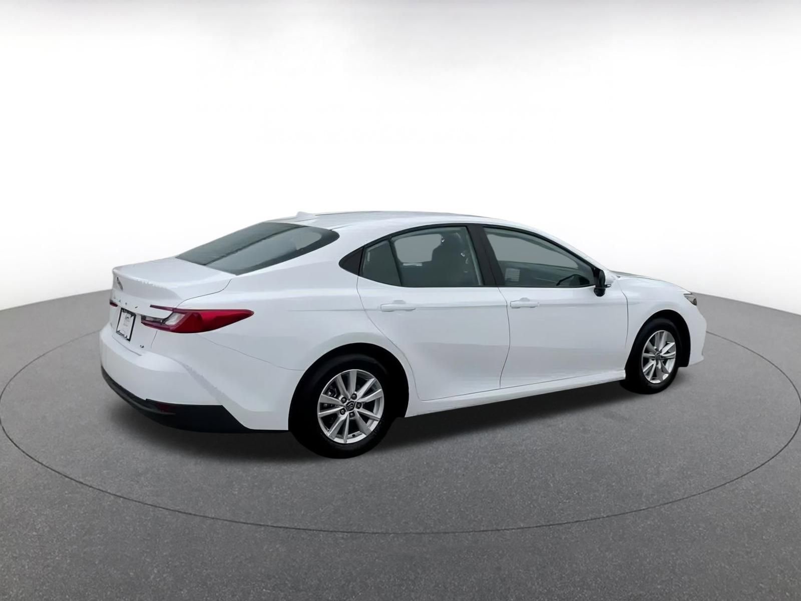 Thumbnail: 2025 Toyota Camry - 12