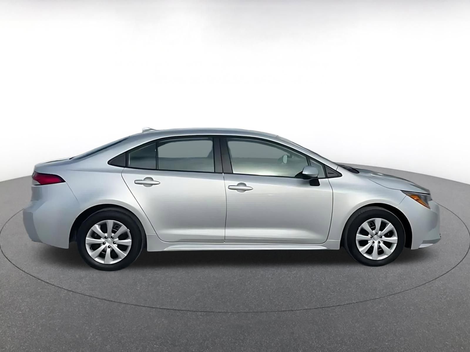 Thumbnail: 2025 Toyota Corolla - 16