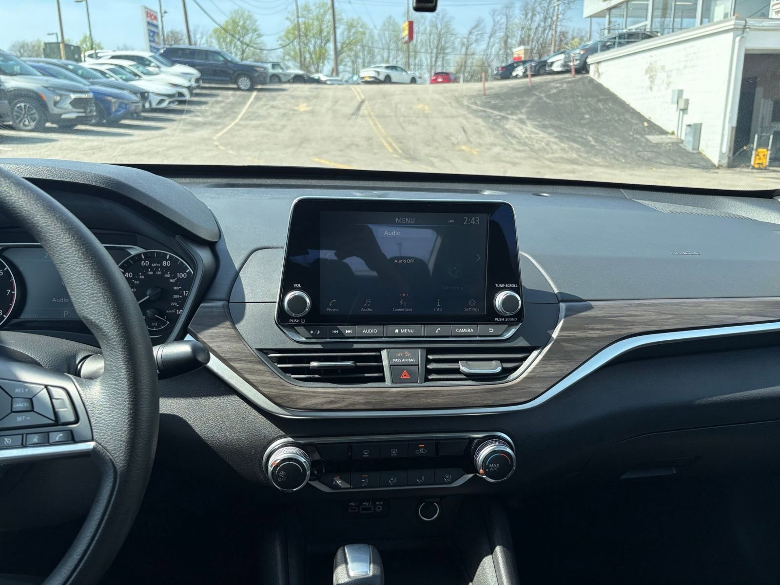 Thumbnail: 2025 Nissan Altima - 17