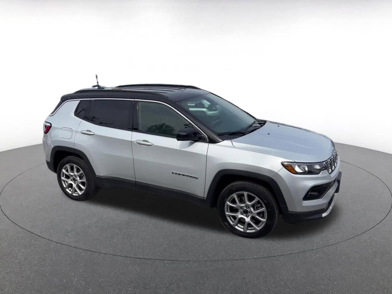 Thumbnail: 2025 Jeep Compass - 2