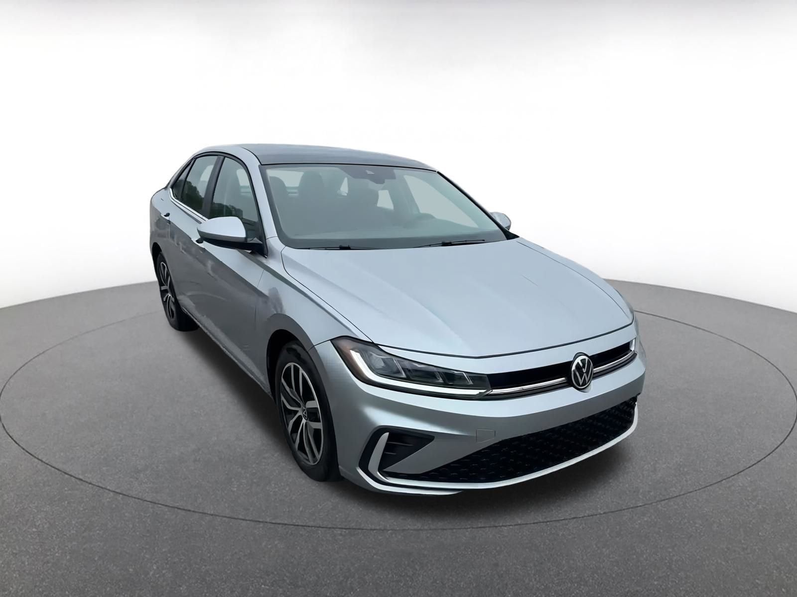 Thumbnail: 2025 Volkswagen Jetta - 3