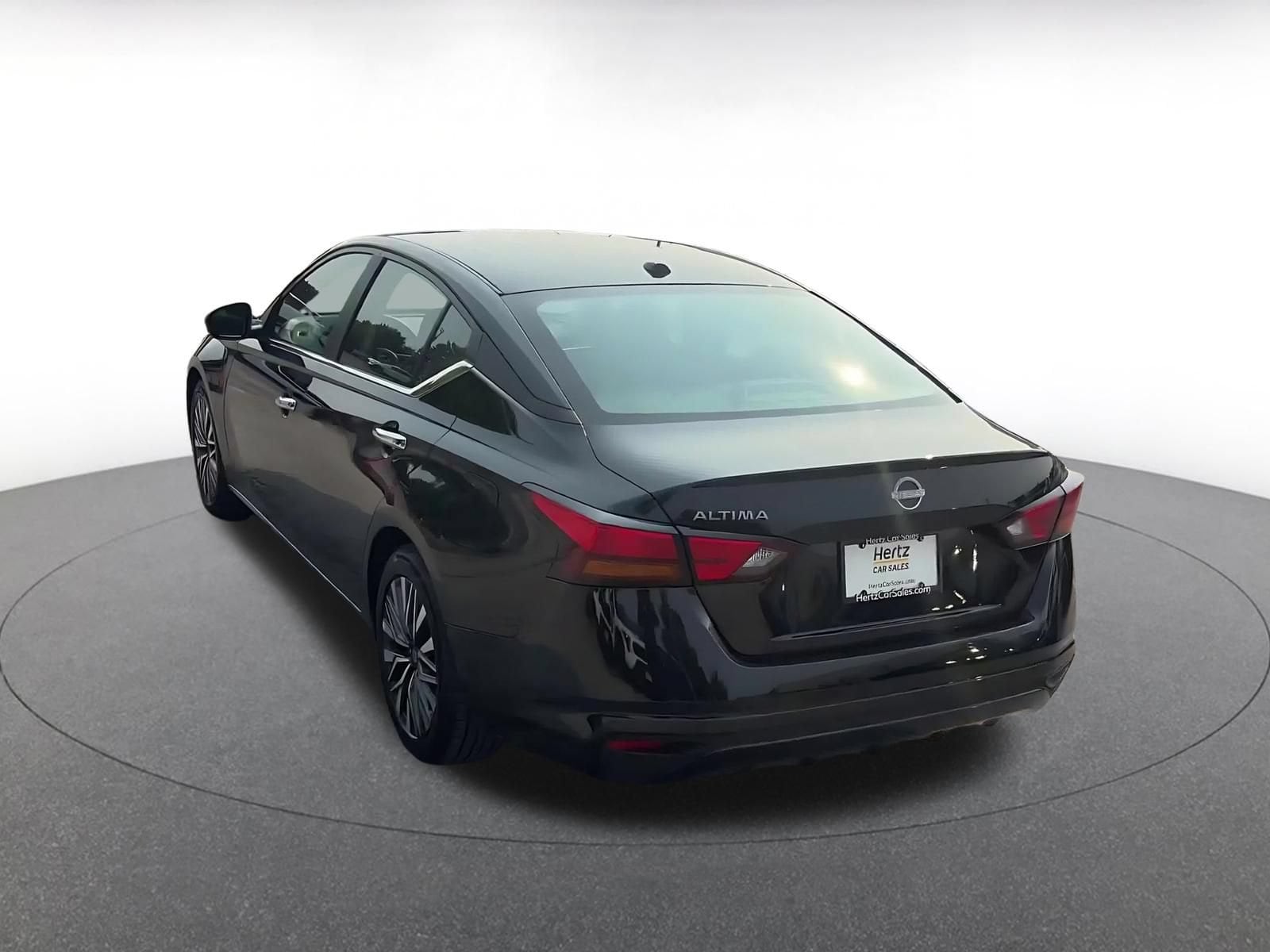 Thumbnail: 2025 Nissan Altima - 10