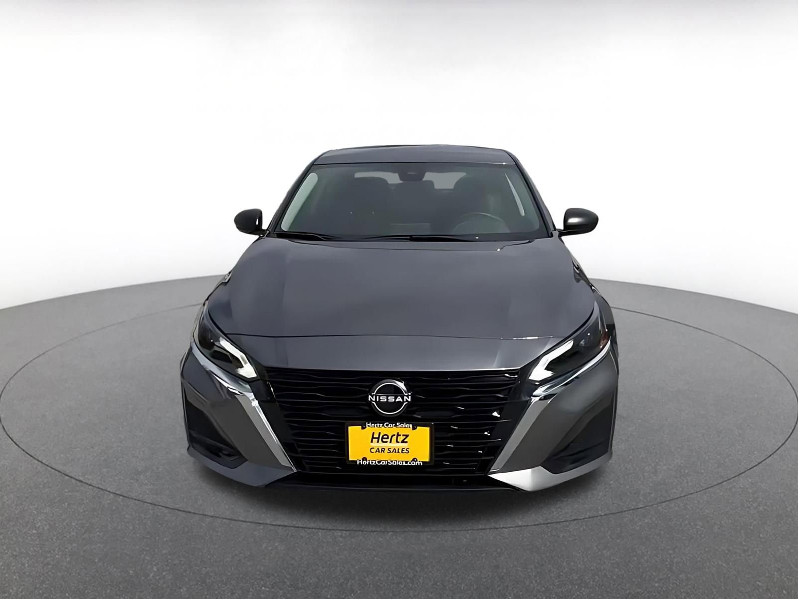 Thumbnail: 2025 Nissan Altima - 4