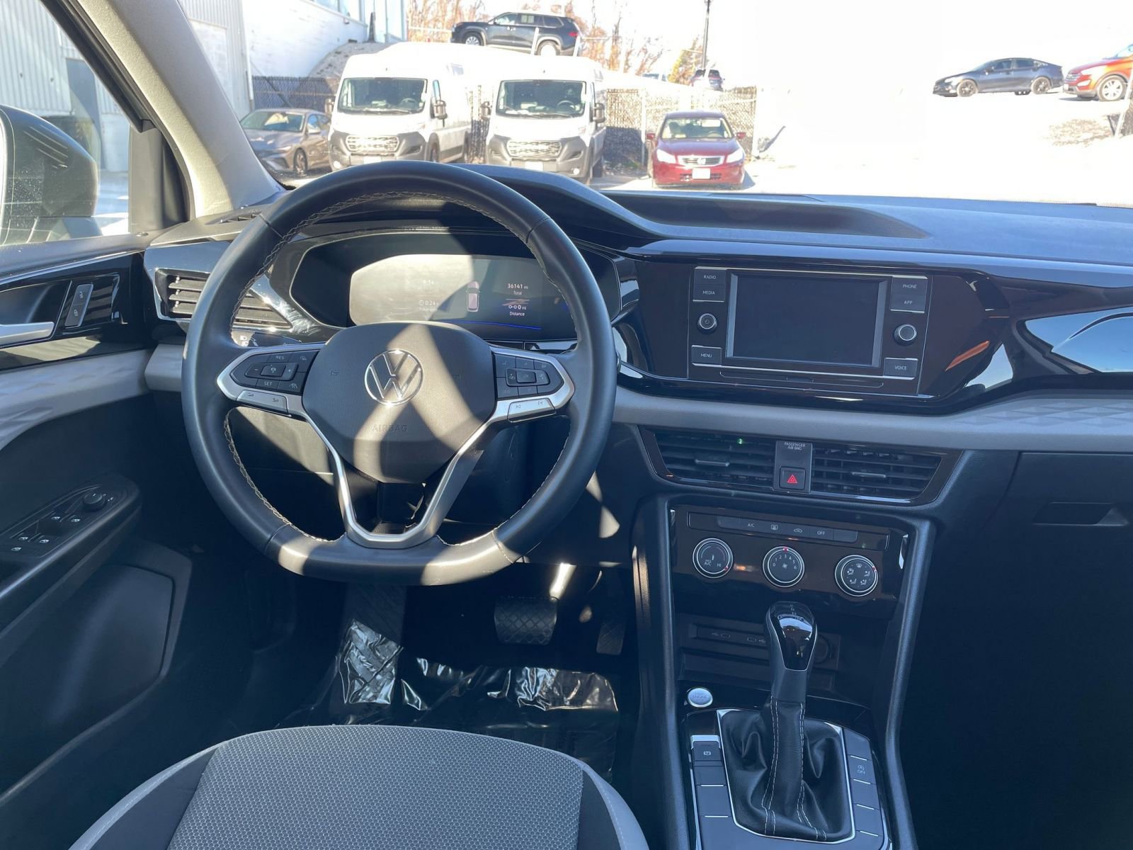 Thumbnail: 2024 Volkswagen Taos - 32