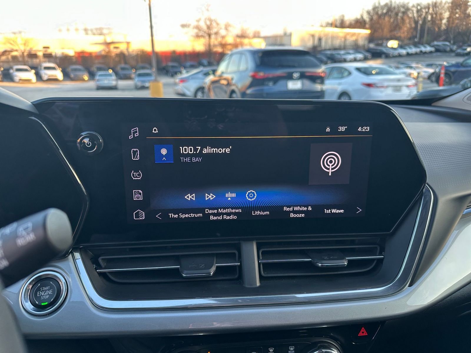 Thumbnail: 2025 Chevrolet Trax - 21