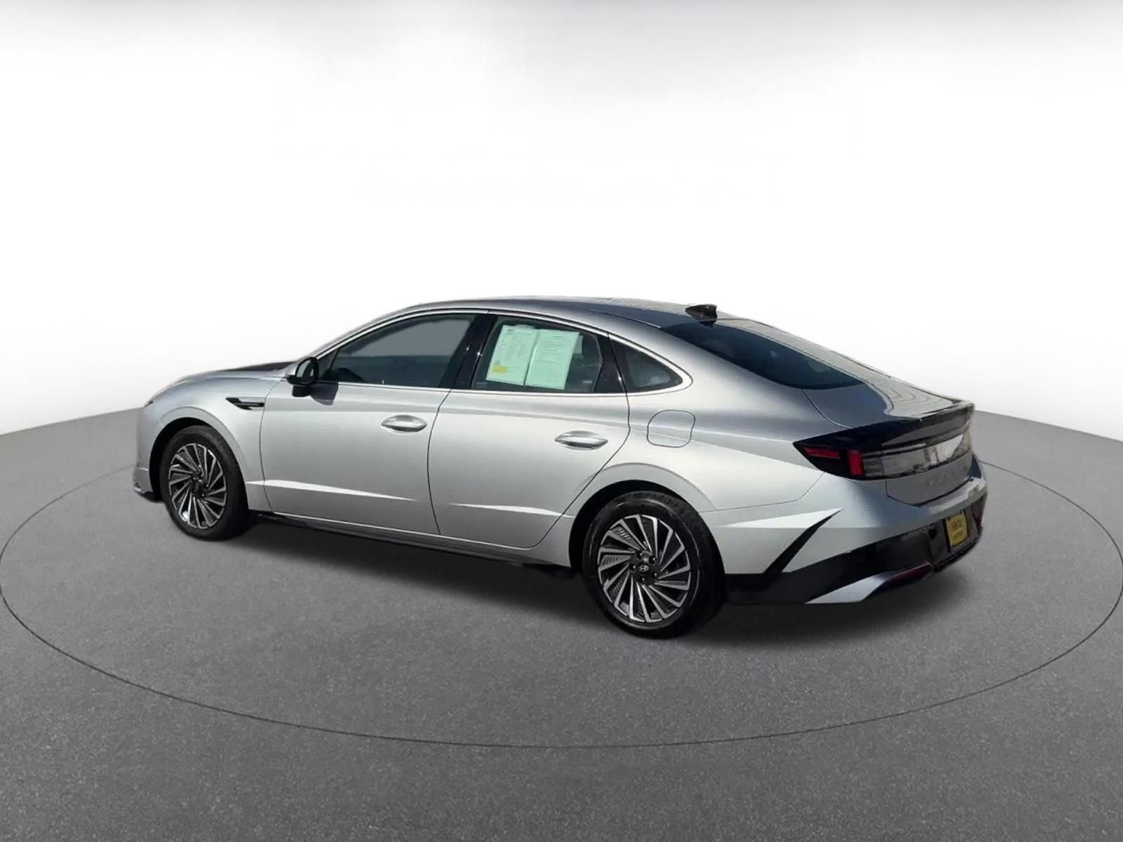 Thumbnail: 2025 Hyundai Sonata - 10