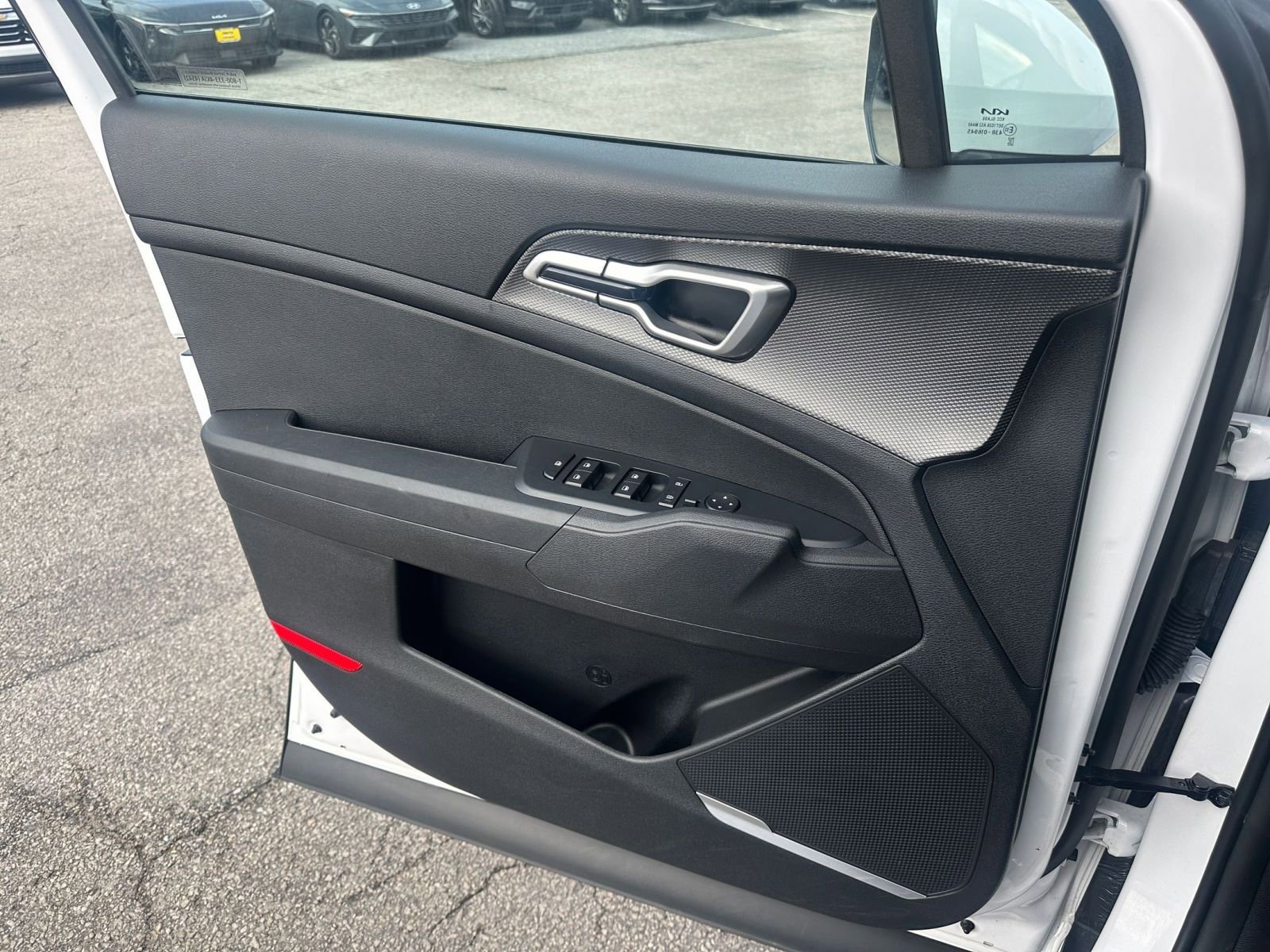 Thumbnail: 2025 Kia Sportage - 18