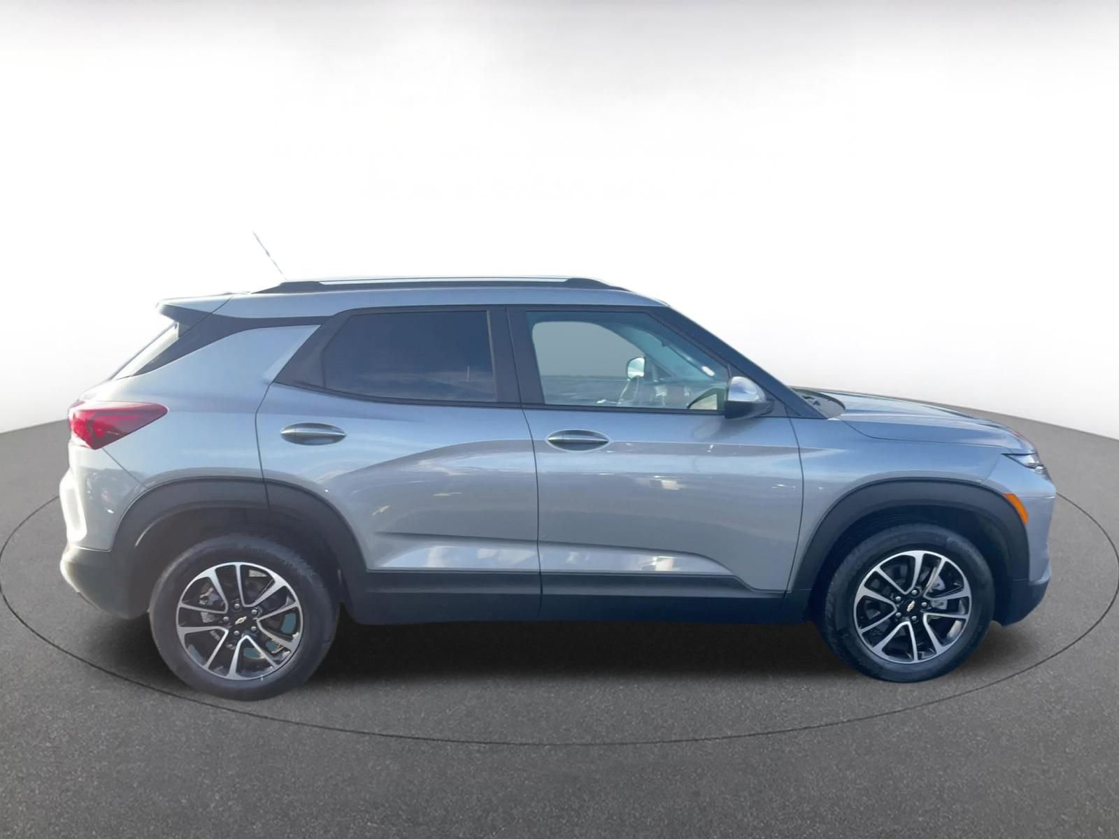 Thumbnail: 2025 Chevrolet TrailBlazer - 16