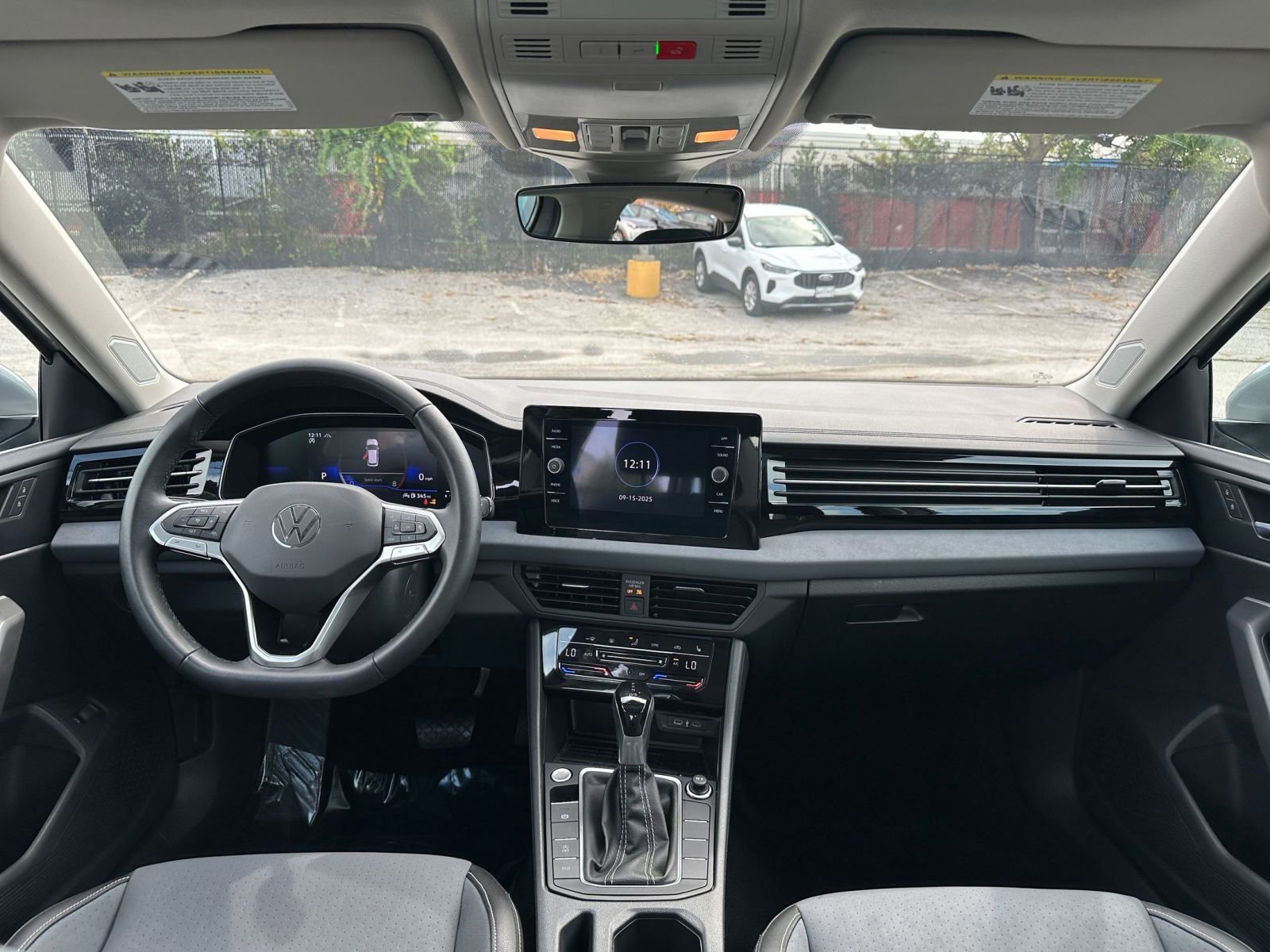 Thumbnail: 2025 Volkswagen Jetta - 32