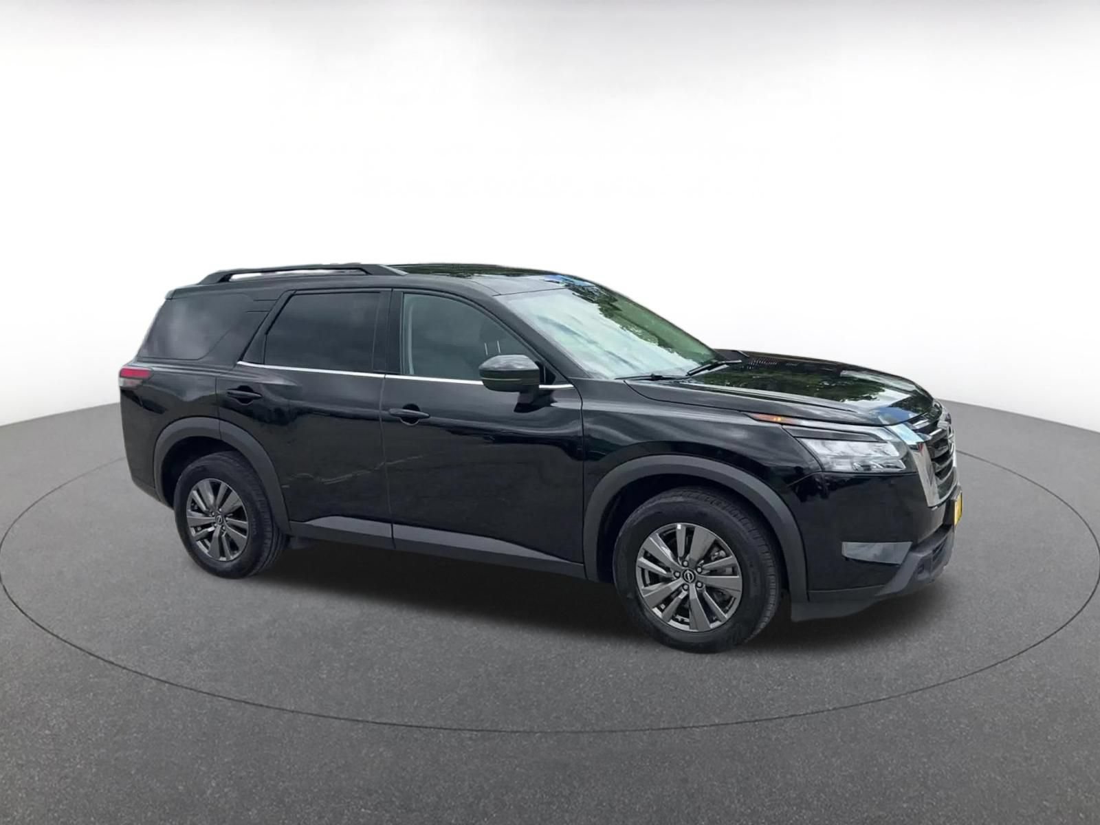Thumbnail: 2025 Nissan Pathfinder - 2