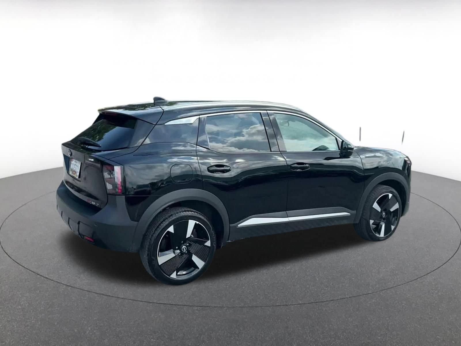 Thumbnail: 2026 Nissan Kicks - 13