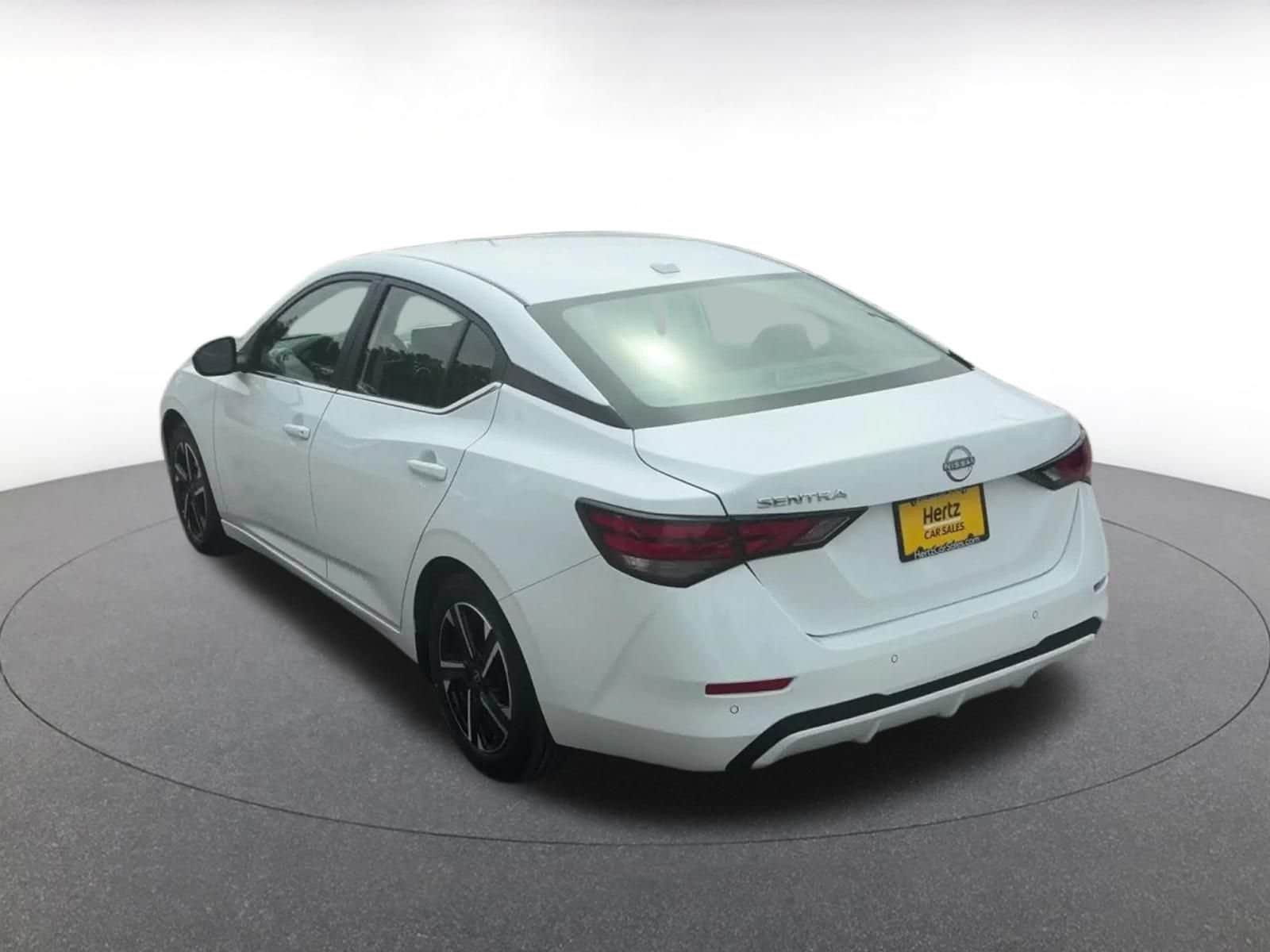 Thumbnail: 2025 Nissan Sentra - 11