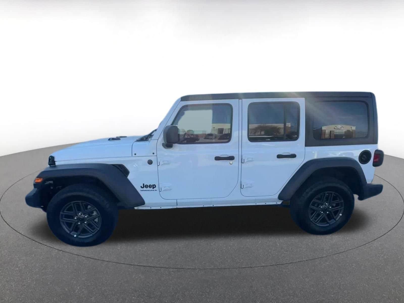 Thumbnail: 2025 Jeep Wrangler - 9