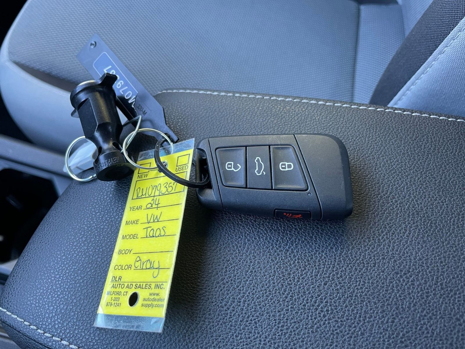 Thumbnail: 2024 Volkswagen Taos - 22