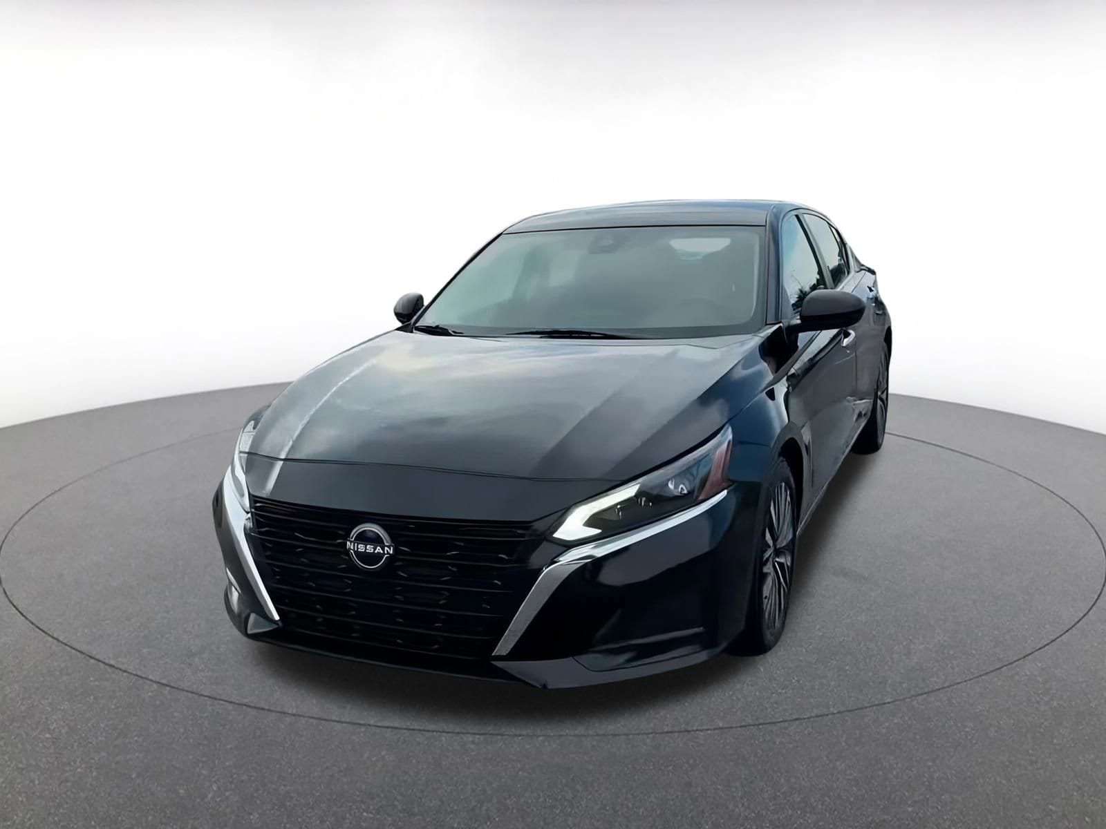 Thumbnail: 2024 Nissan Altima - 7