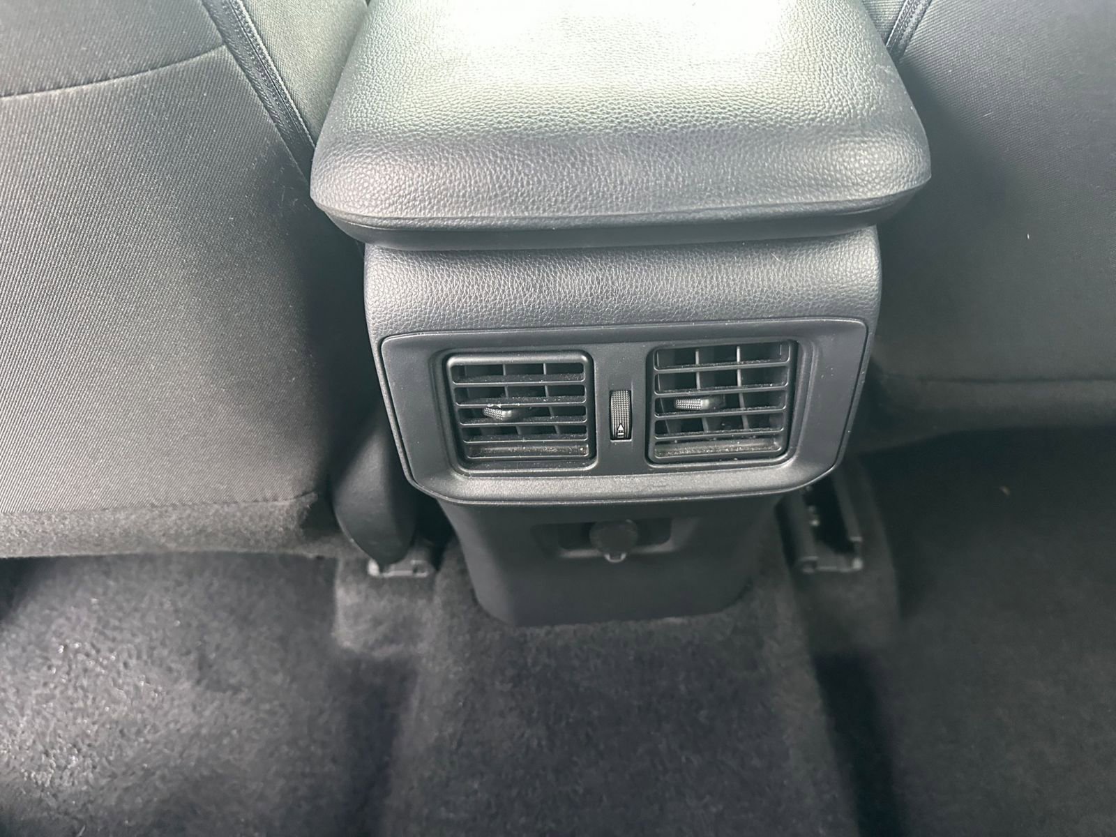 Thumbnail: 2025 Toyota RAV4 - 23