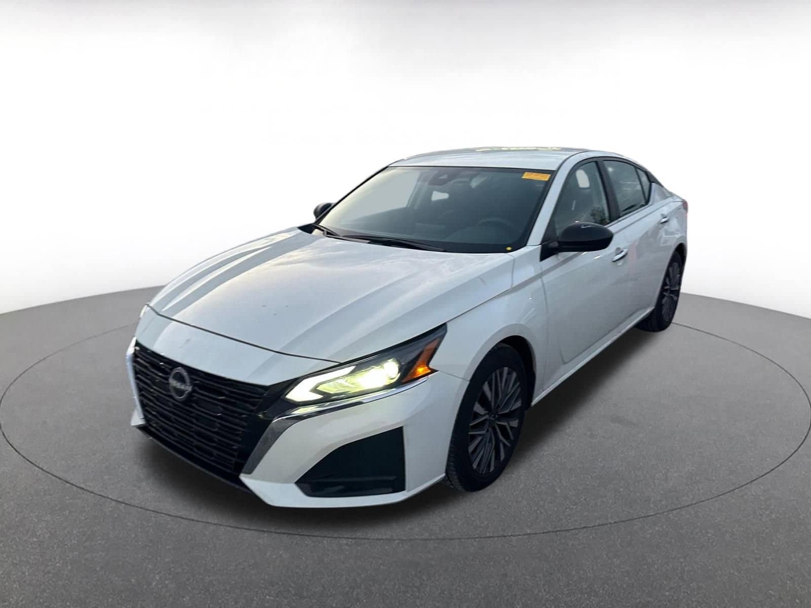 Thumbnail: 2025 Nissan Altima - 3