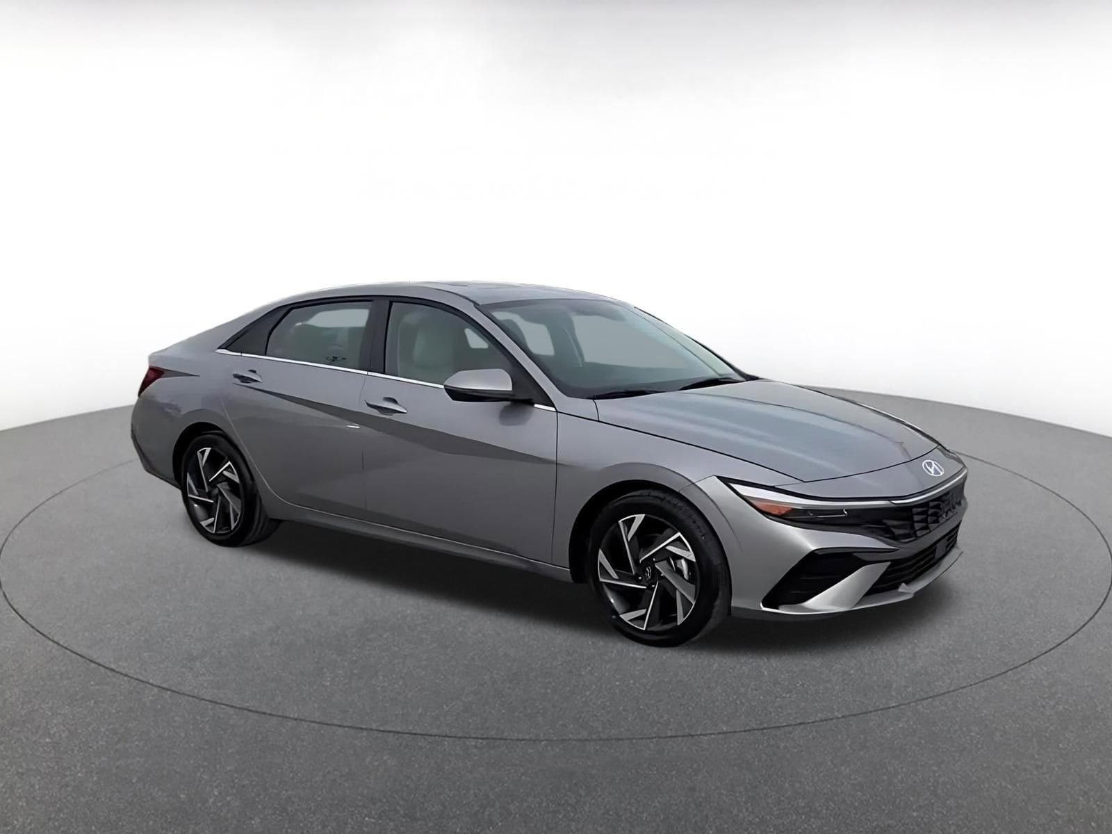 Thumbnail: 2025 Hyundai Elantra - 2