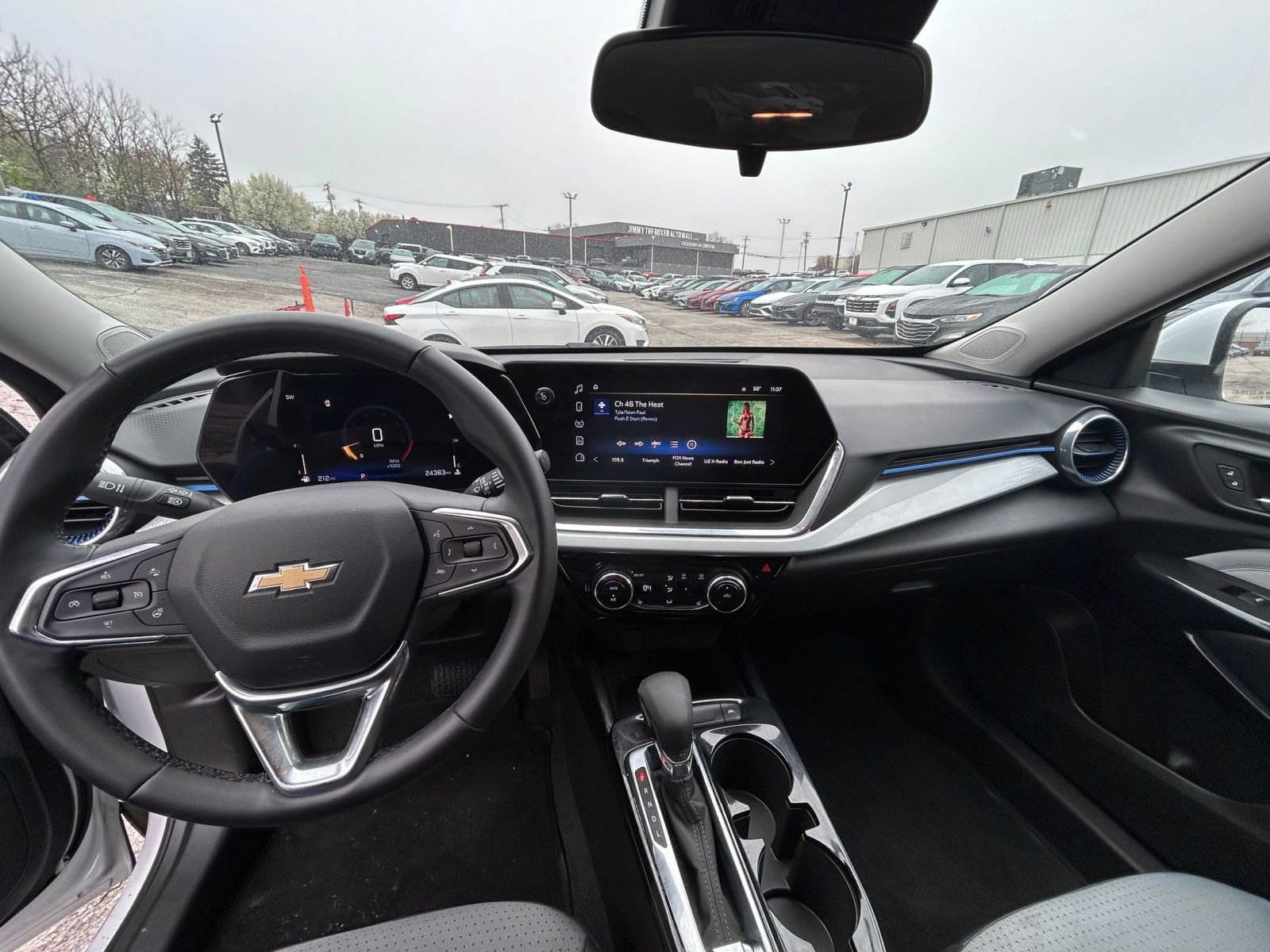 Thumbnail: 2025 Chevrolet Trax - 28