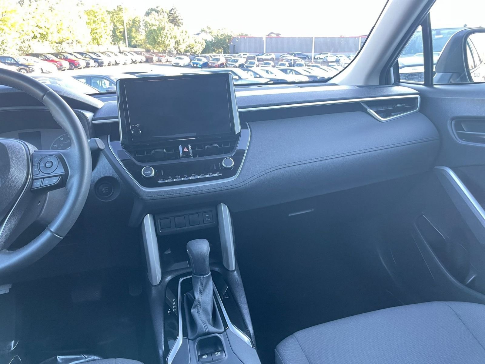 Thumbnail: 2025 Toyota Corolla Cross - 34