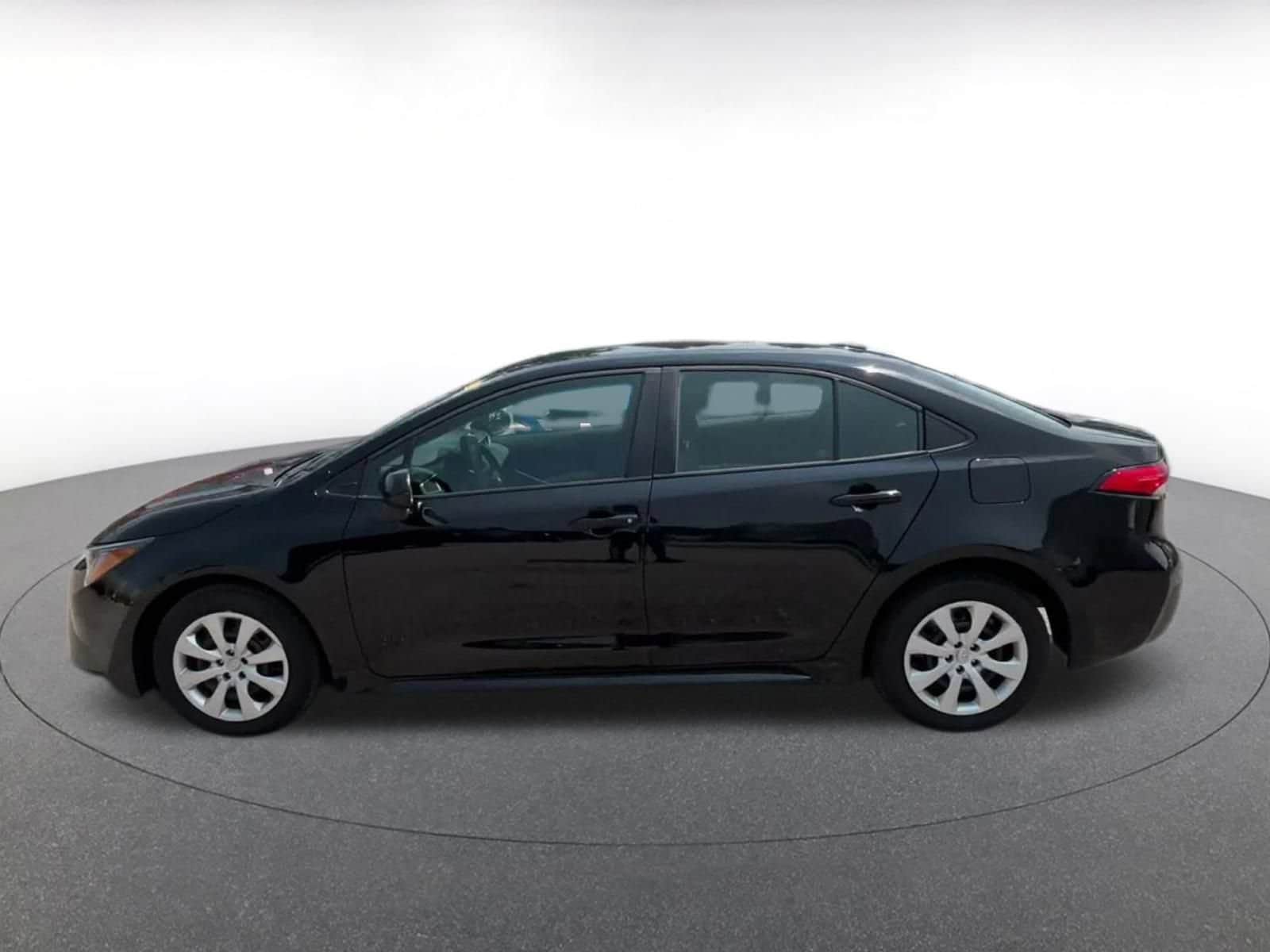 Thumbnail: 2025 Toyota Corolla - 8