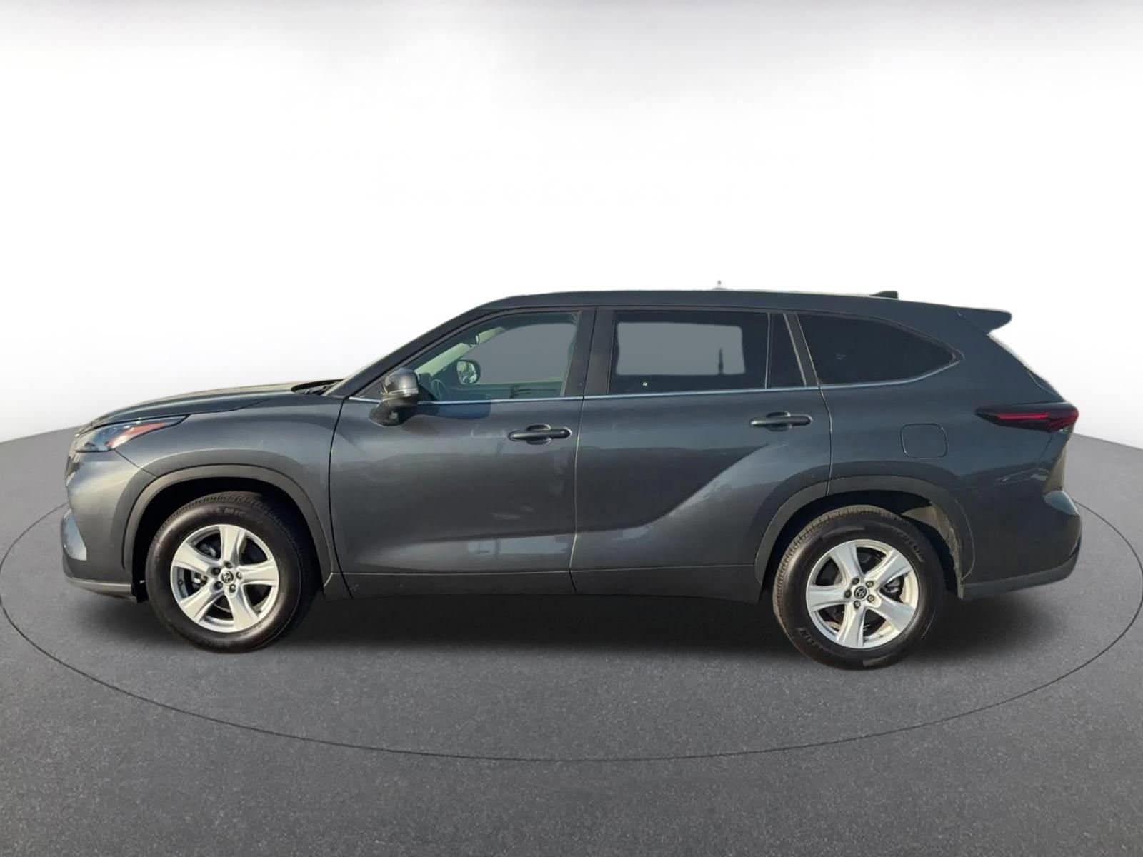 Thumbnail: 2025 Toyota Highlander - 9