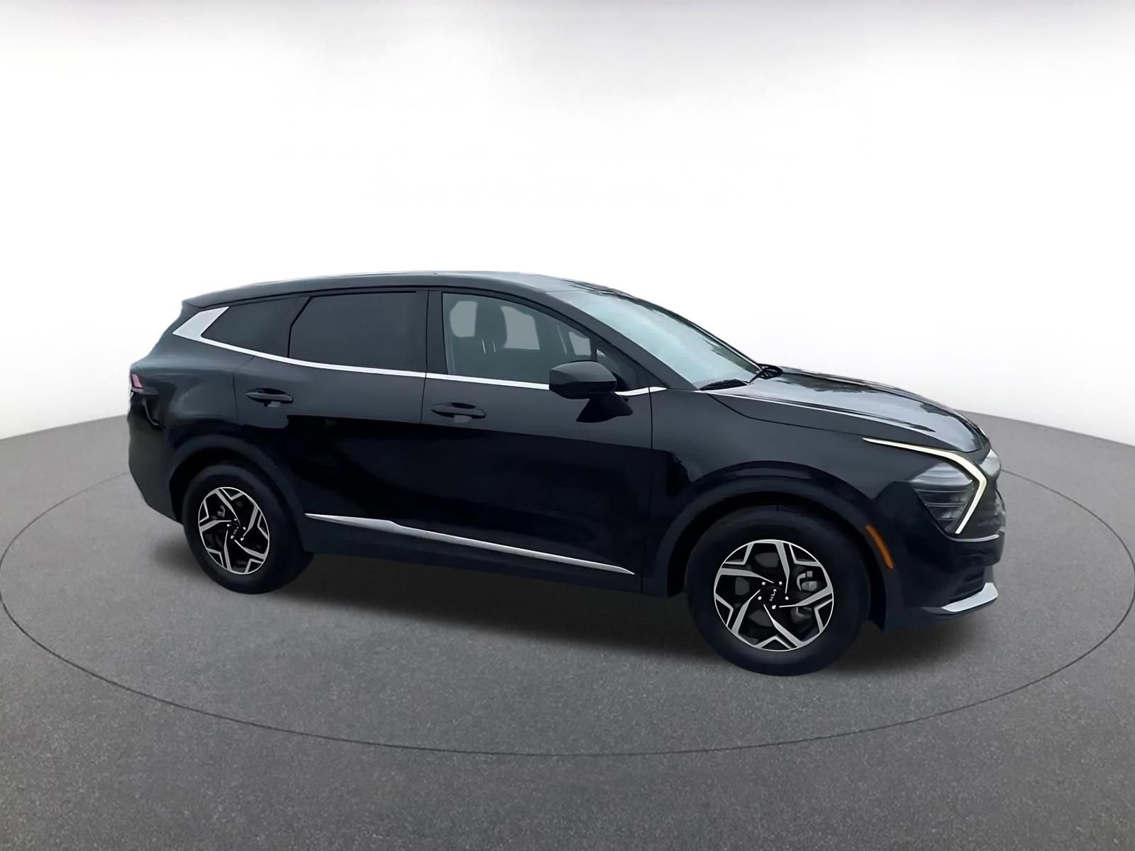 Thumbnail: 2025 Kia Sportage - 2