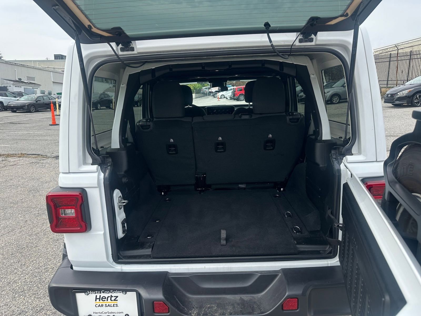 Thumbnail: 2025 Jeep Wrangler - 30