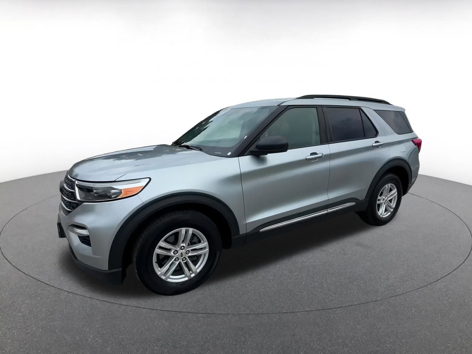 Thumbnail: 2024 Ford Explorer - 8