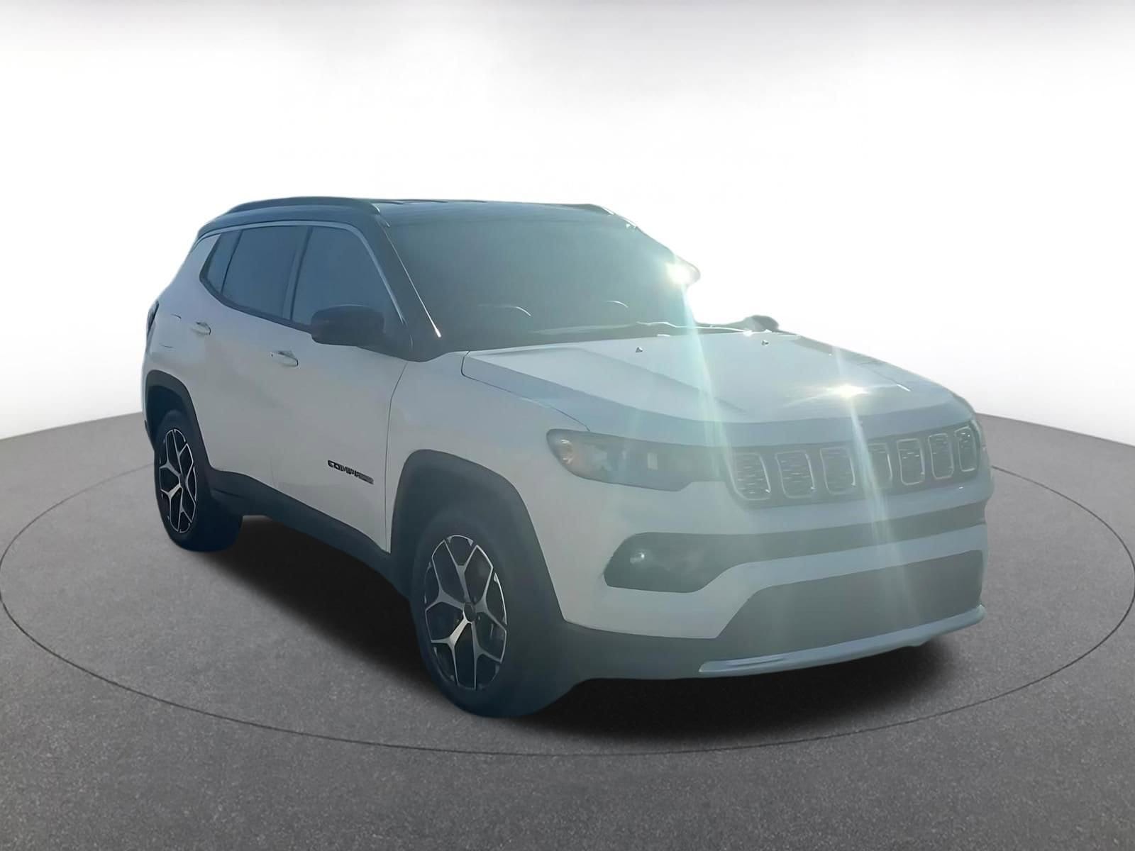 Thumbnail: 2025 Jeep Compass - 3