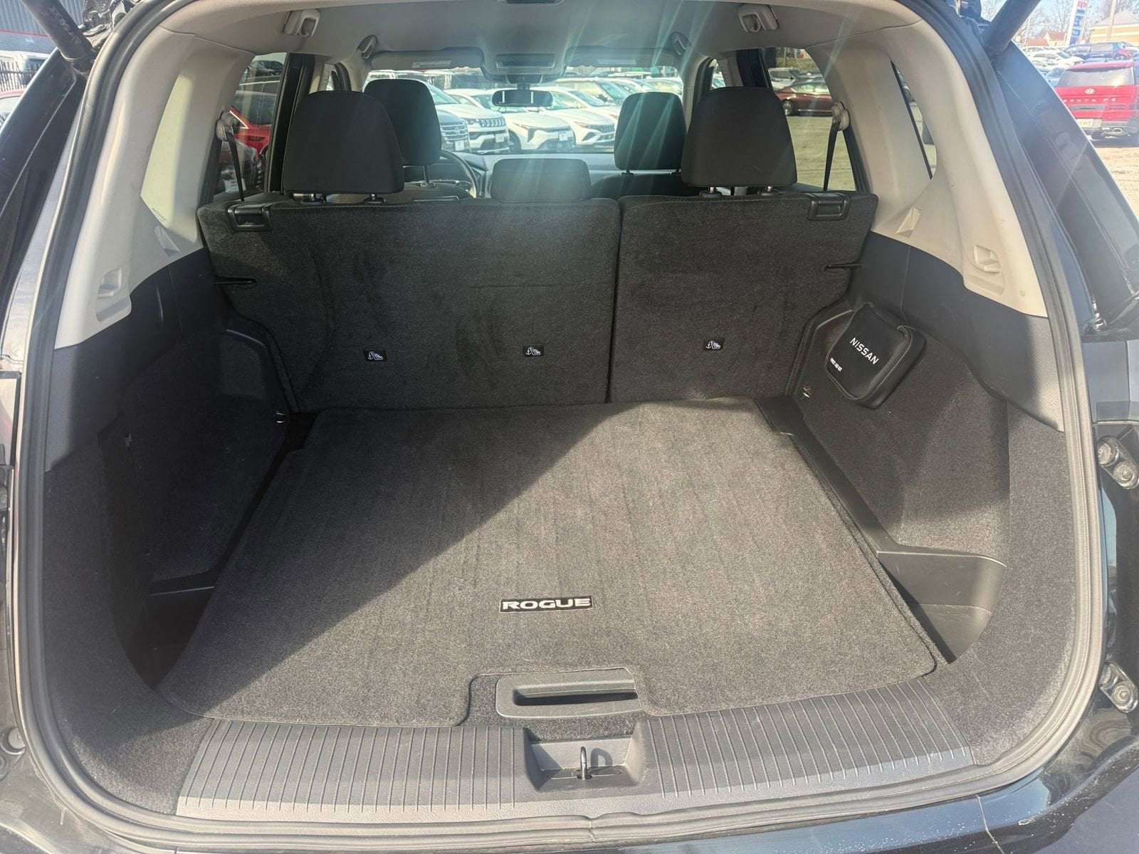 Thumbnail: 2025 Nissan Rogue - 32