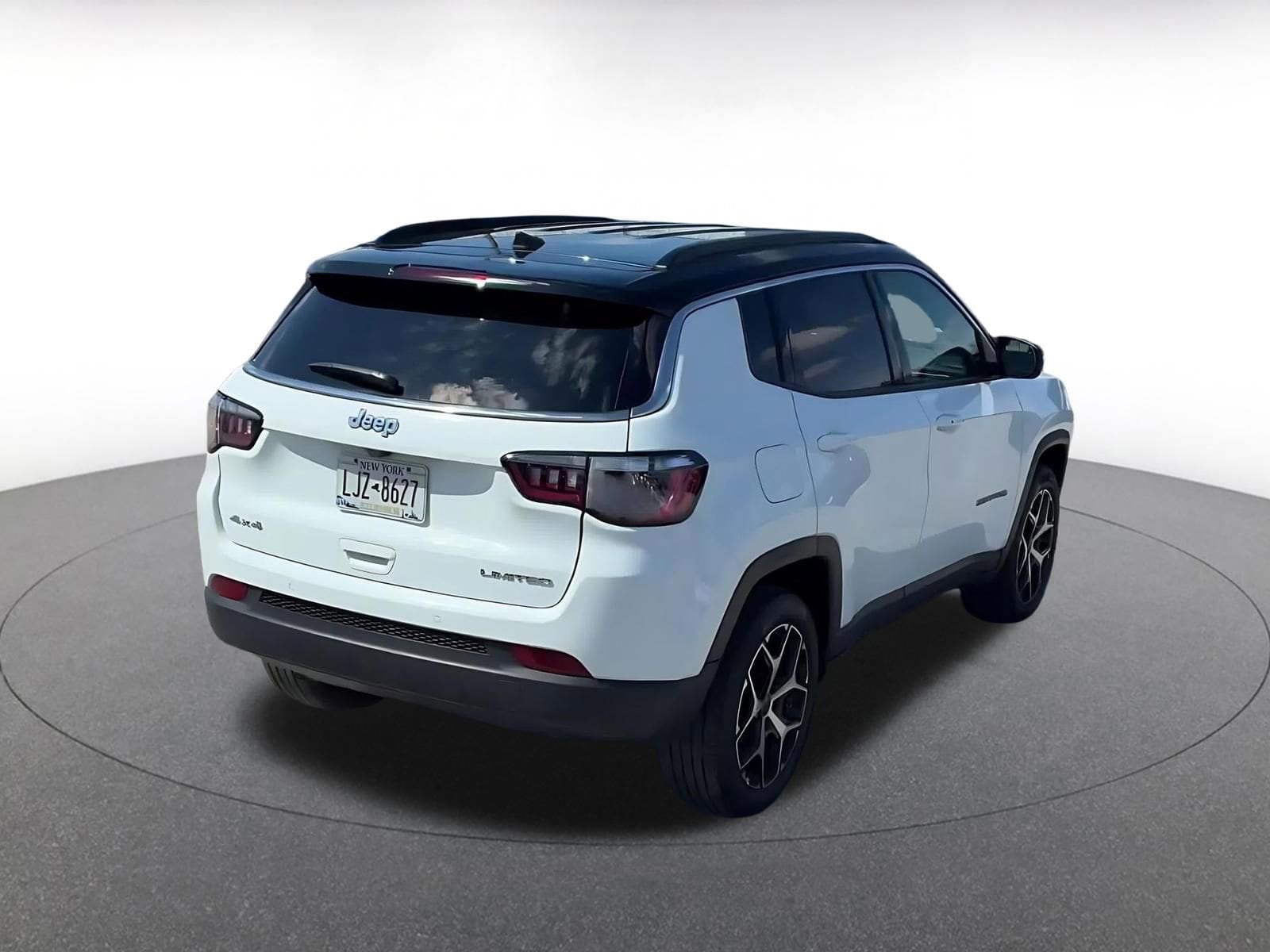 Thumbnail: 2025 Jeep Compass - 14