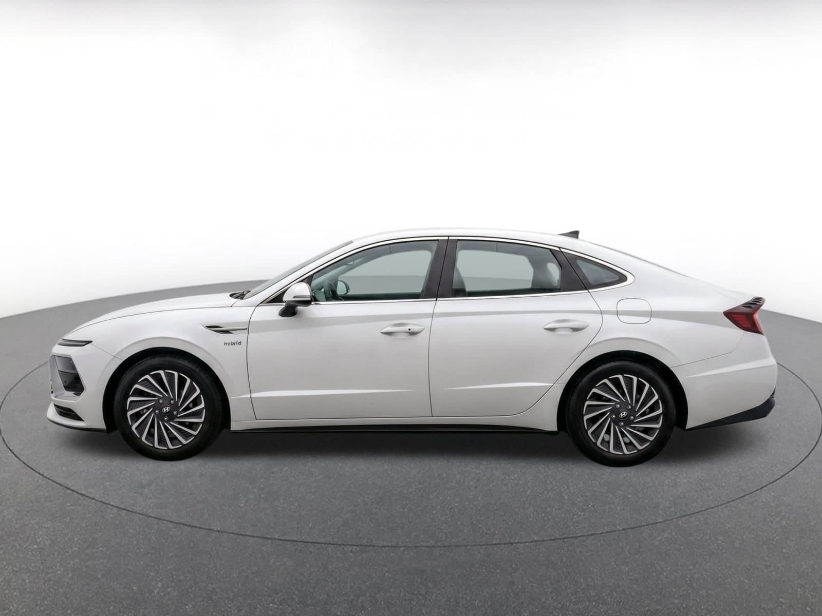Thumbnail: 2025 Hyundai Sonata - 4