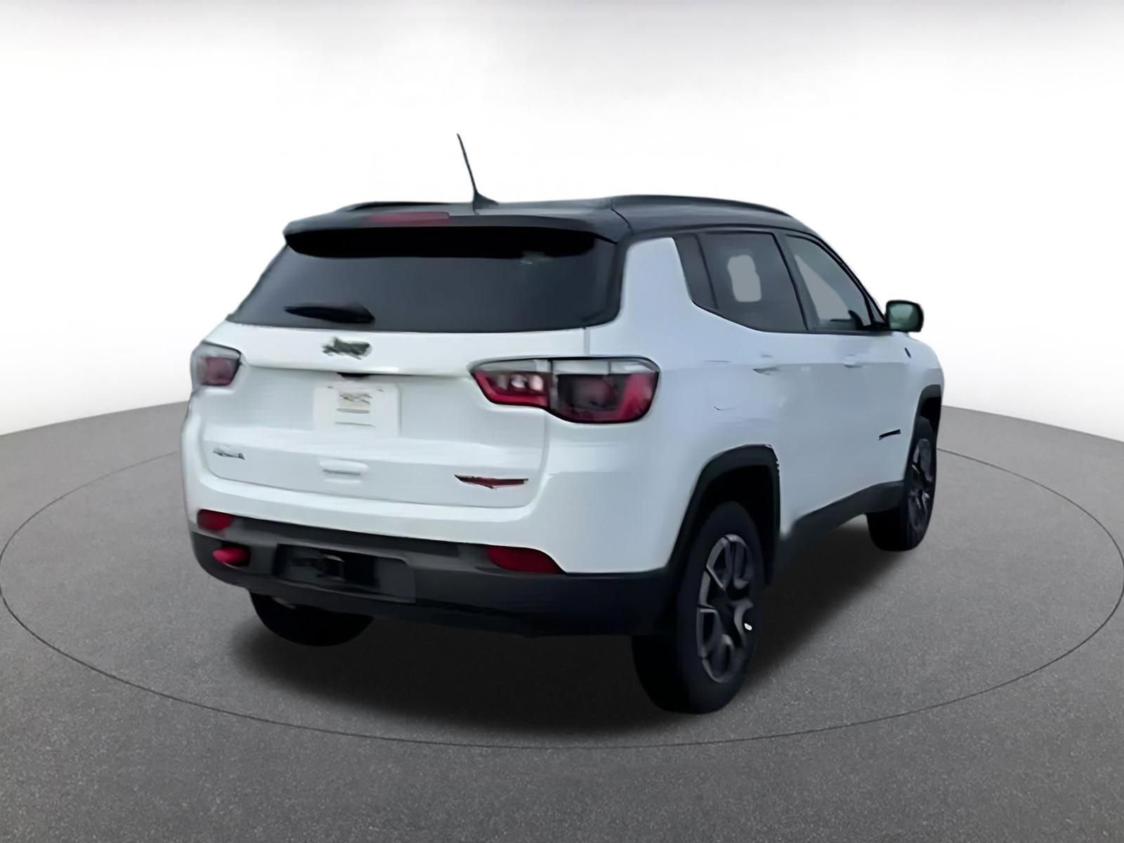 Thumbnail: 2025 Jeep Compass - 14