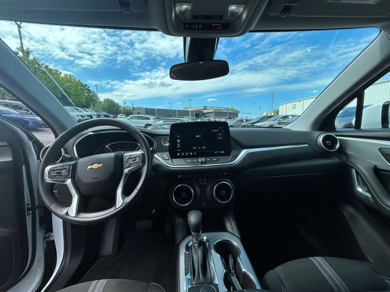Thumbnail: 2026 Chevrolet Blazer - 27